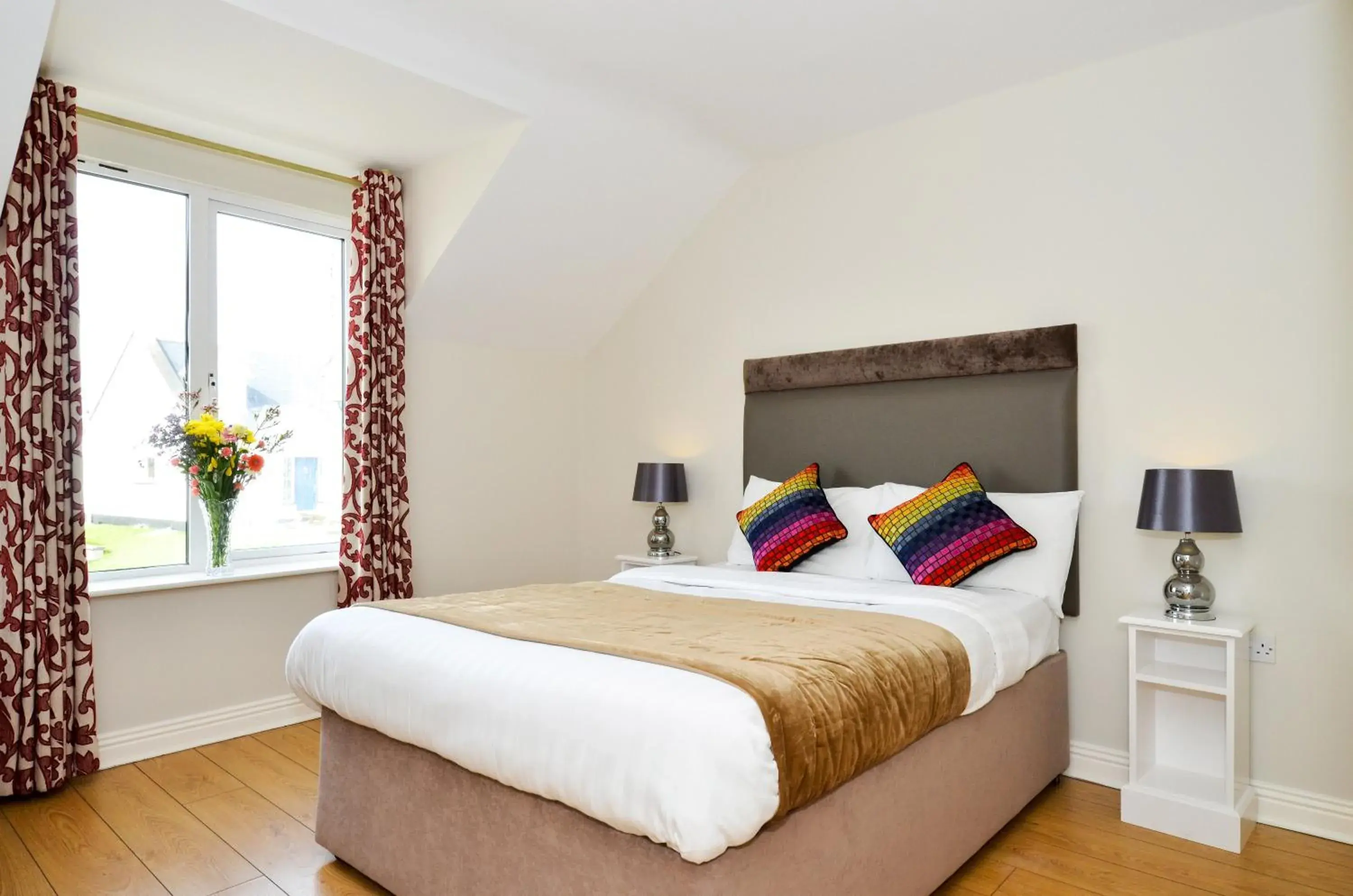 Bedroom, Bed in Dingle Harbour Lodge B&B Bedroom, Bed in Dingle Harbour Lodge B&B