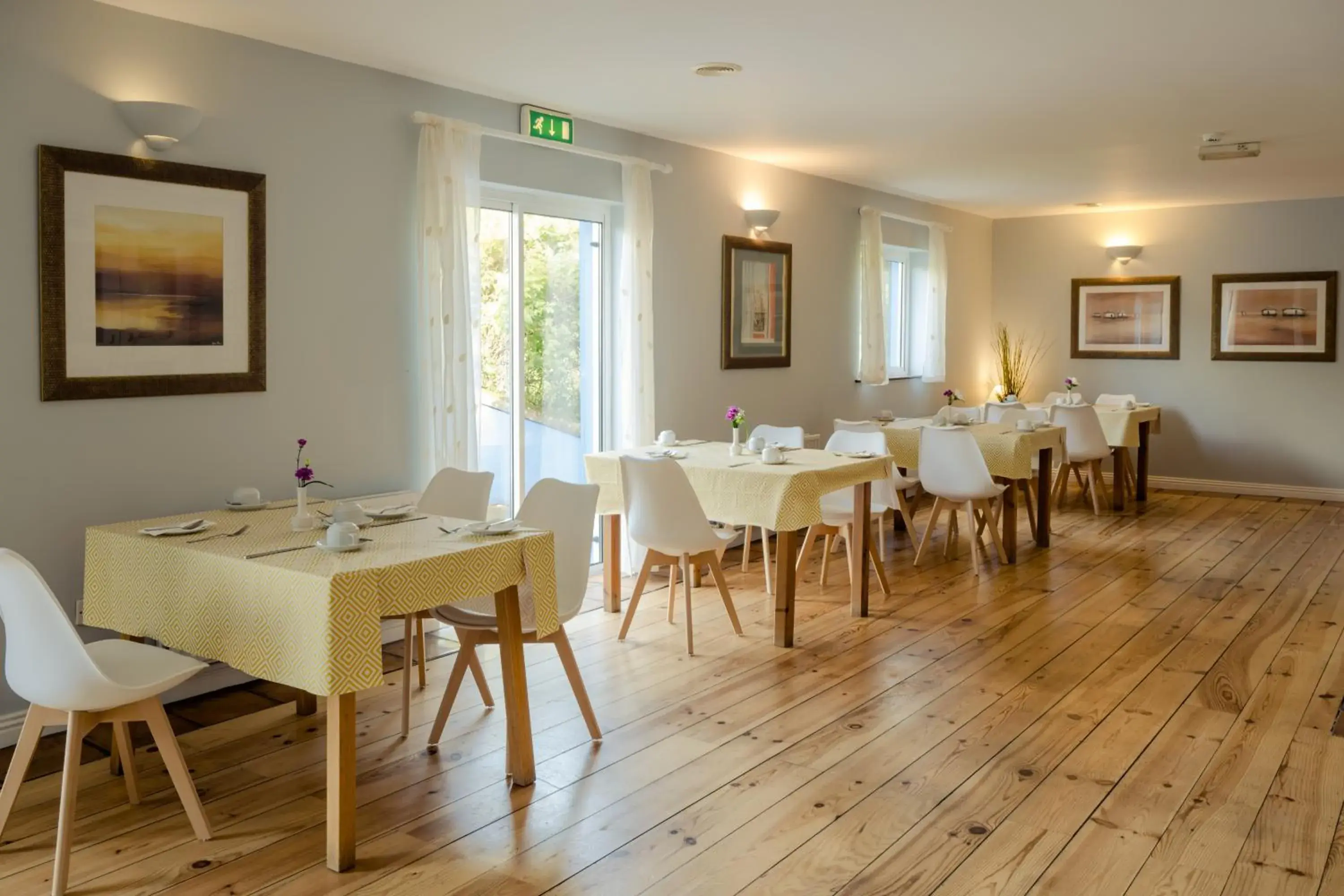 Breakfast in Dingle Harbour Lodge B&B Breakfast in Dingle Harbour Lodge B&B