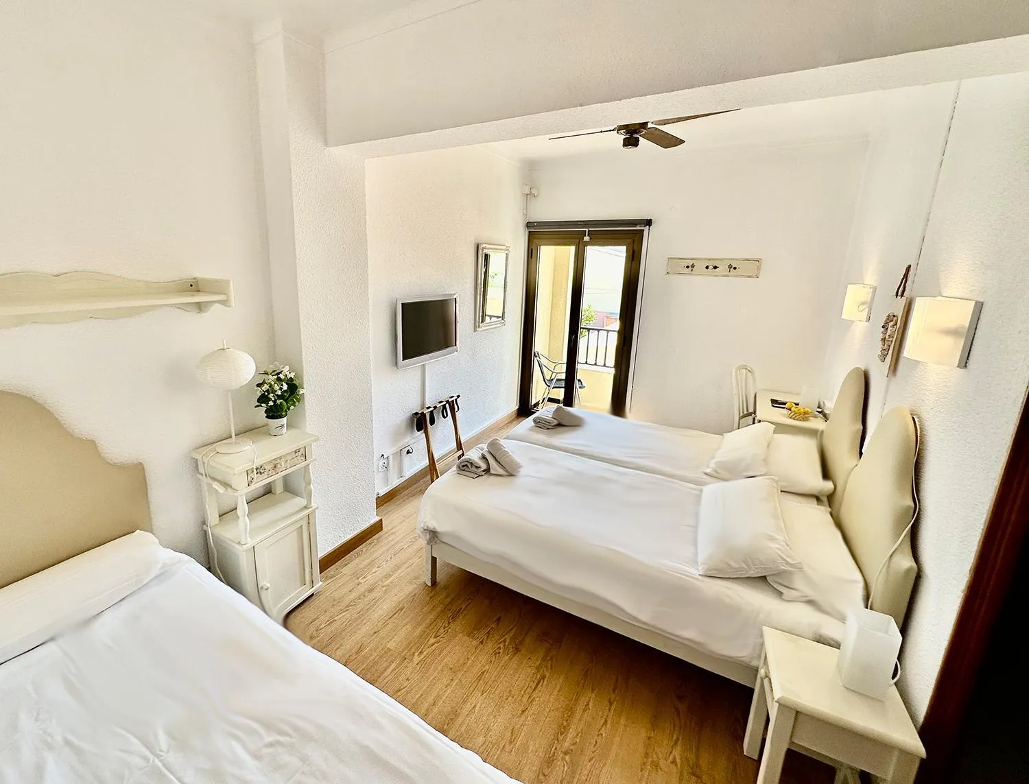 Other, Bed in Hotel Marbel