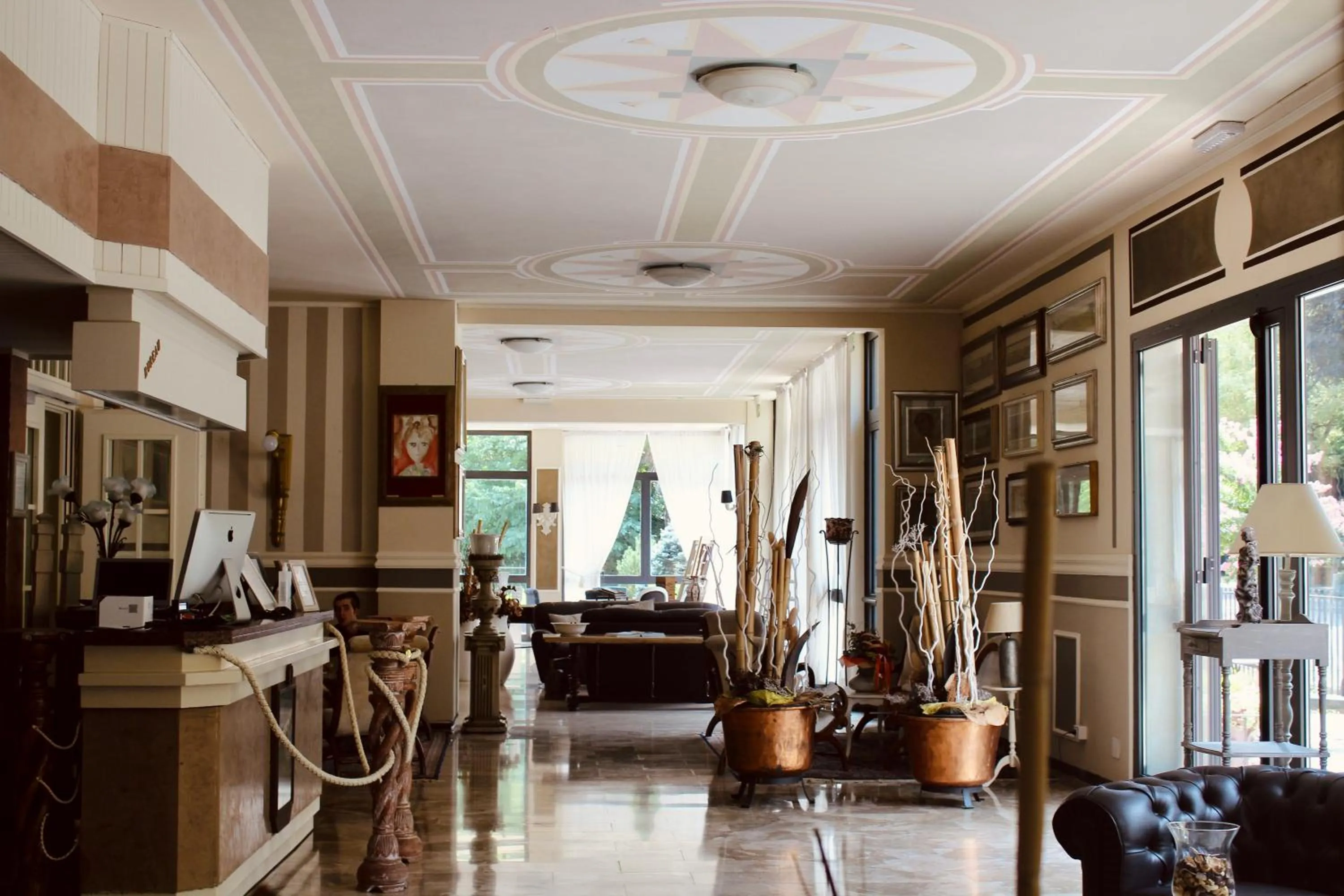 Lobby or reception in Art Hotel Pandos