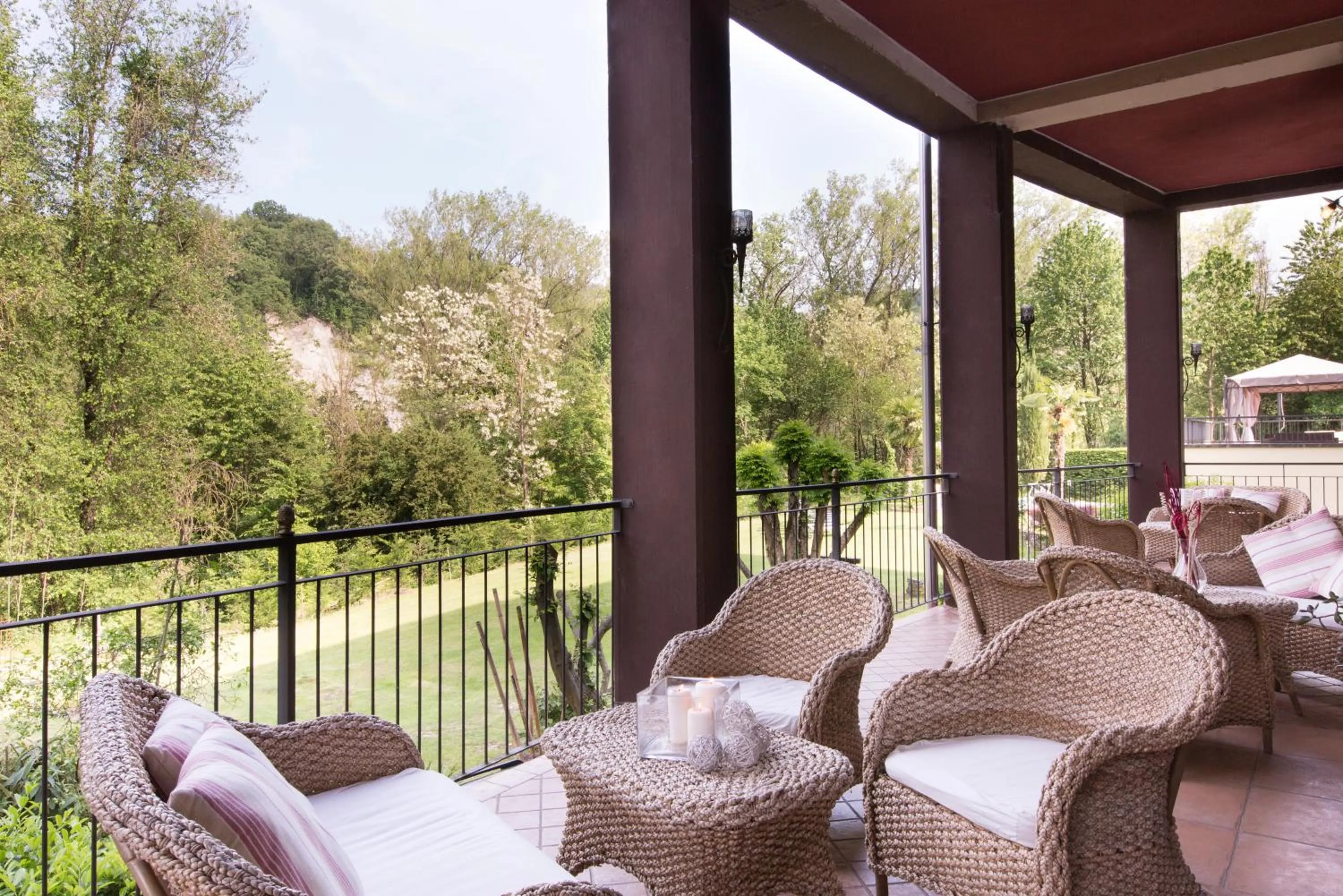 Patio in Art Hotel Pandos