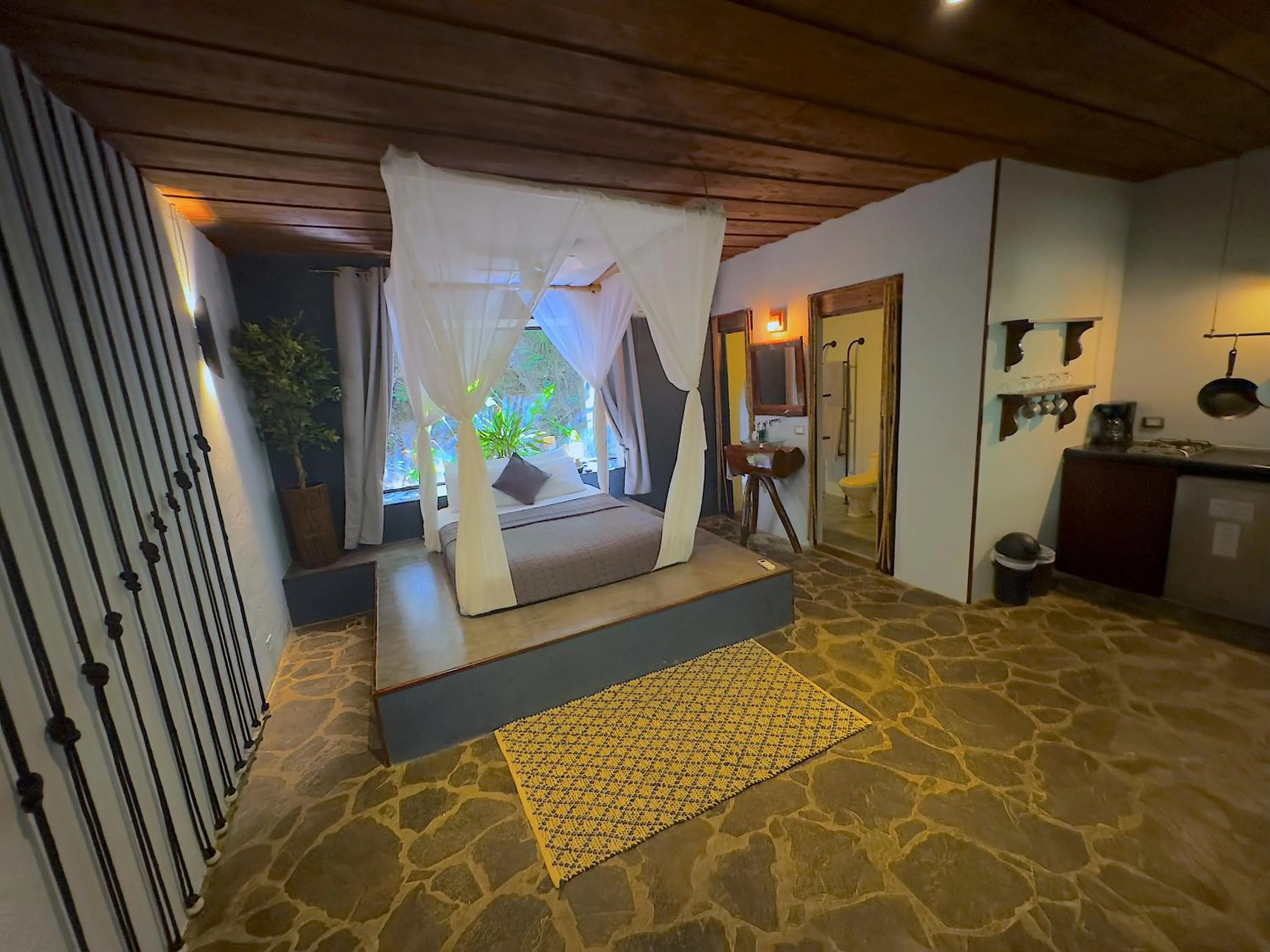 Suite in Canaima Chill House