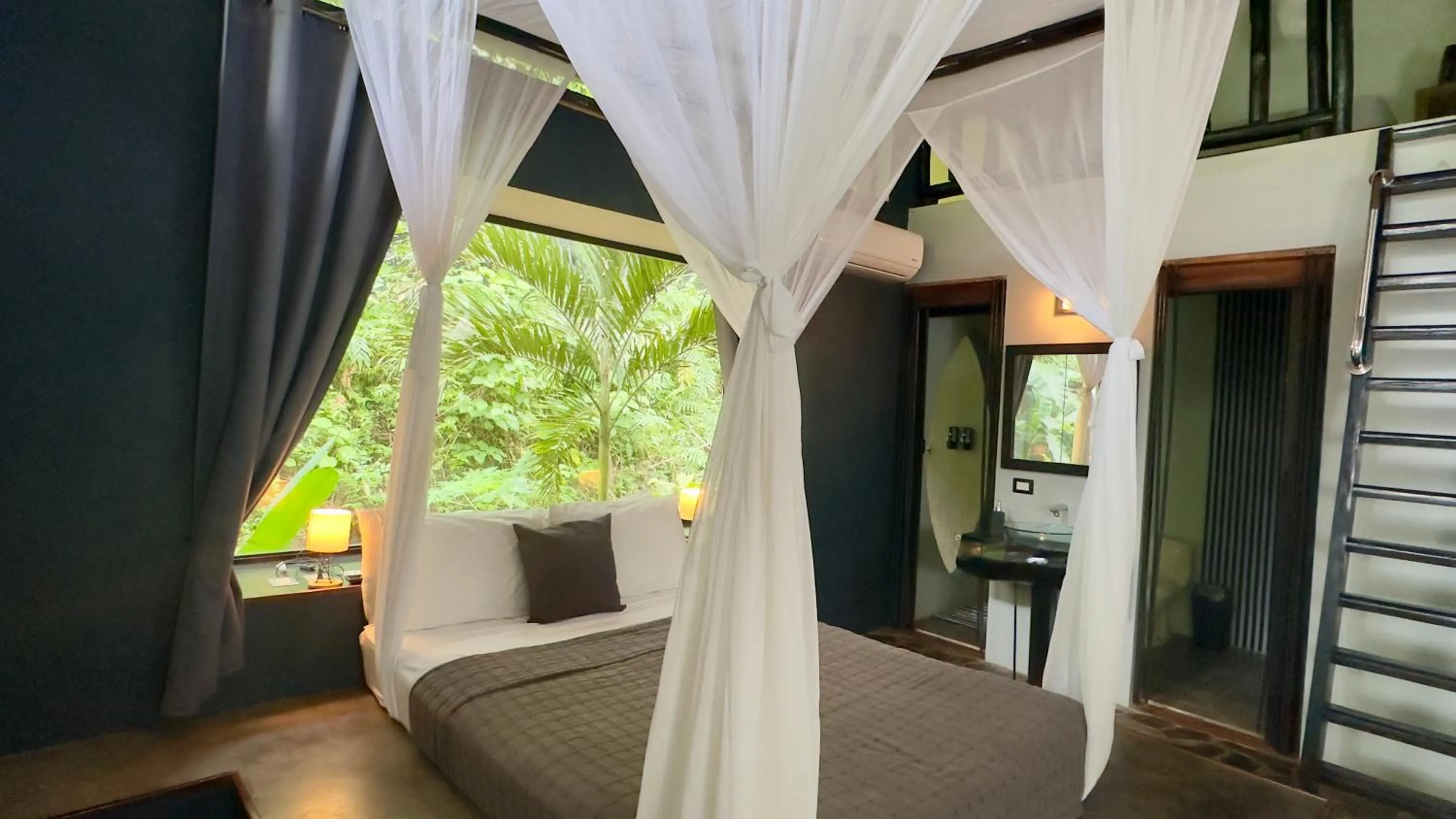 Bed in Canaima Chill House