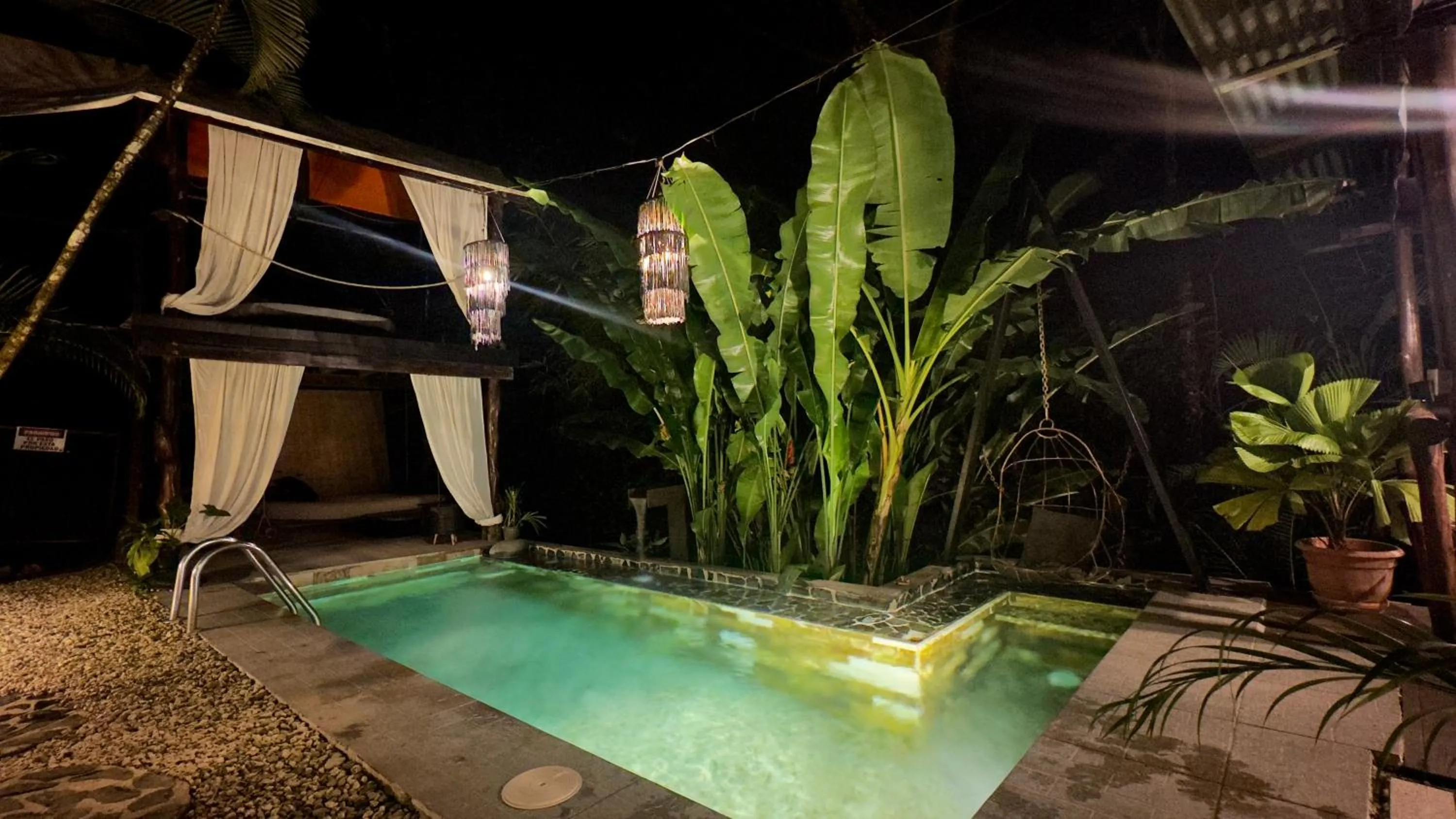 Pool view in Canaima Chill House