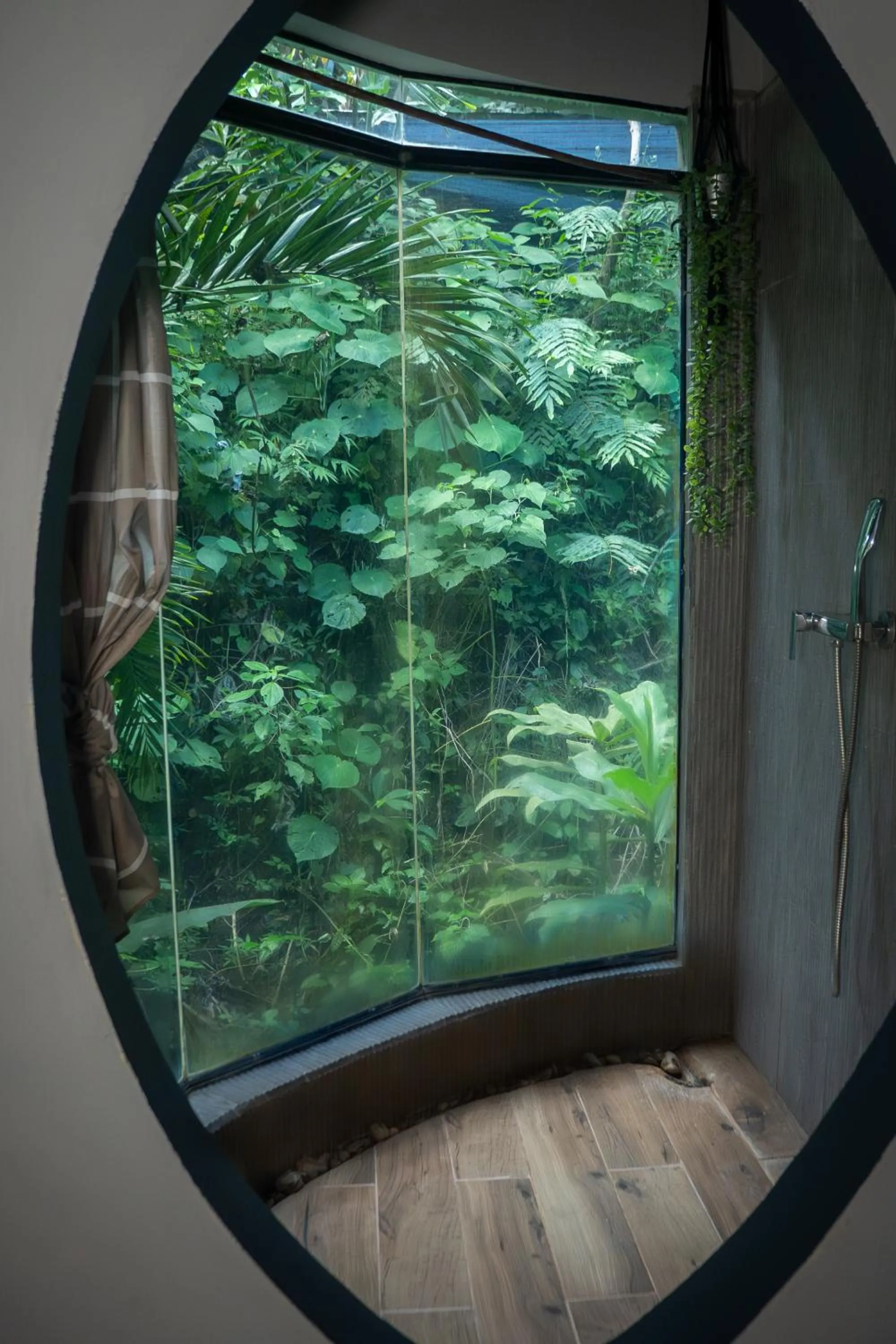 Shower in Canaima Chill House