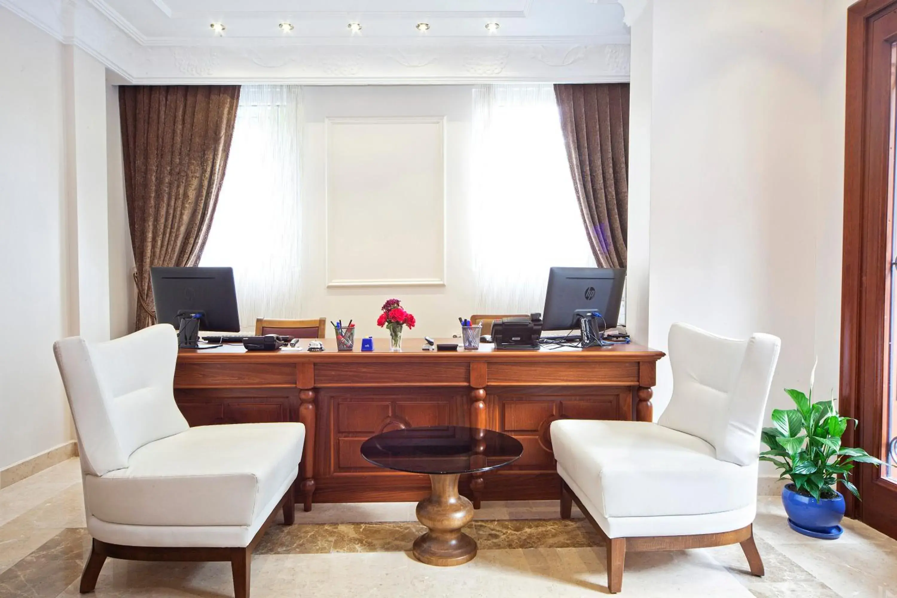 Lobby or reception in Aren Suites Lobby or reception in Aren Suites