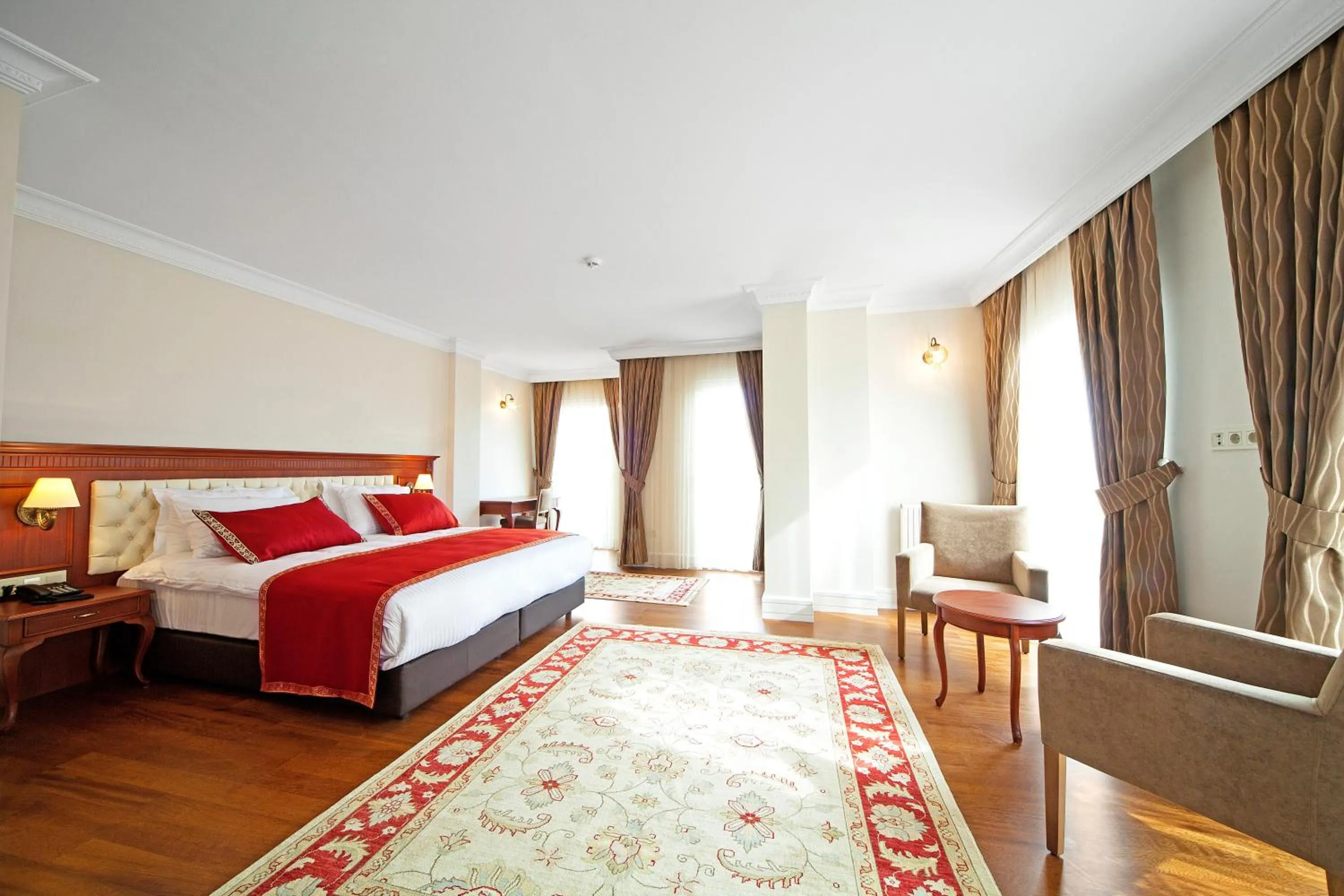 Bedroom, Bed in Aren Suites