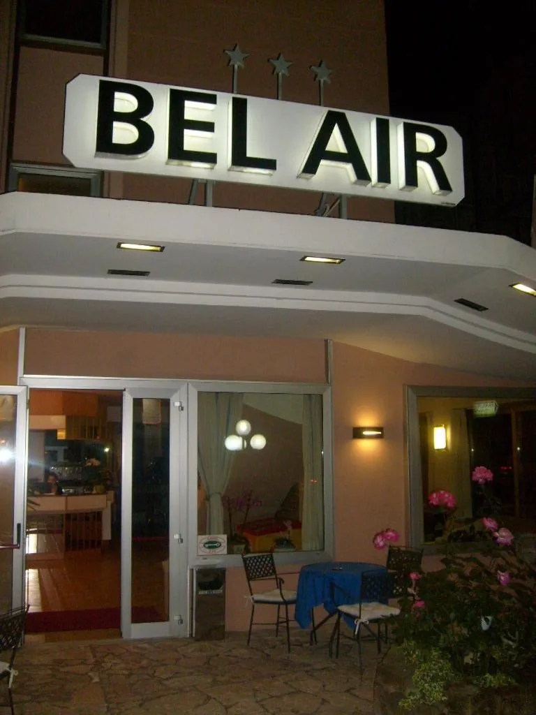 Night in Hotel Bel Air Frontemare