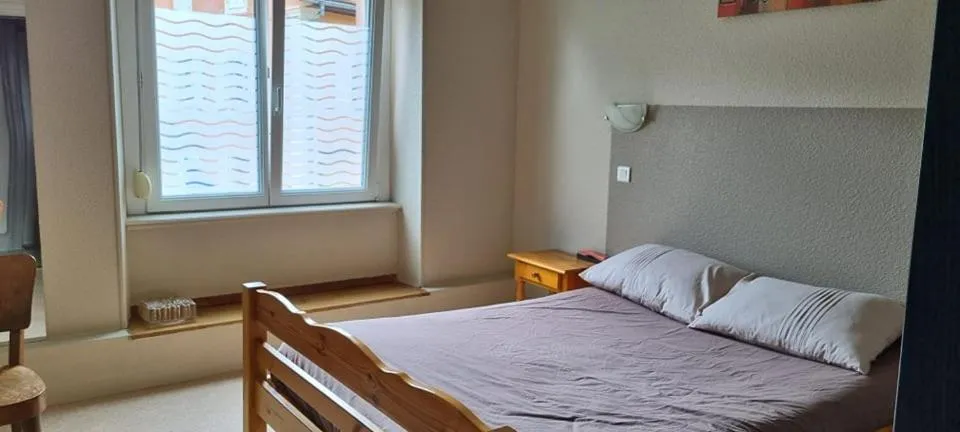 Photo of the whole room, Bed in Résidence SoAnSa du Gérardmer de la Sci Rsast - Col de la Schlucht