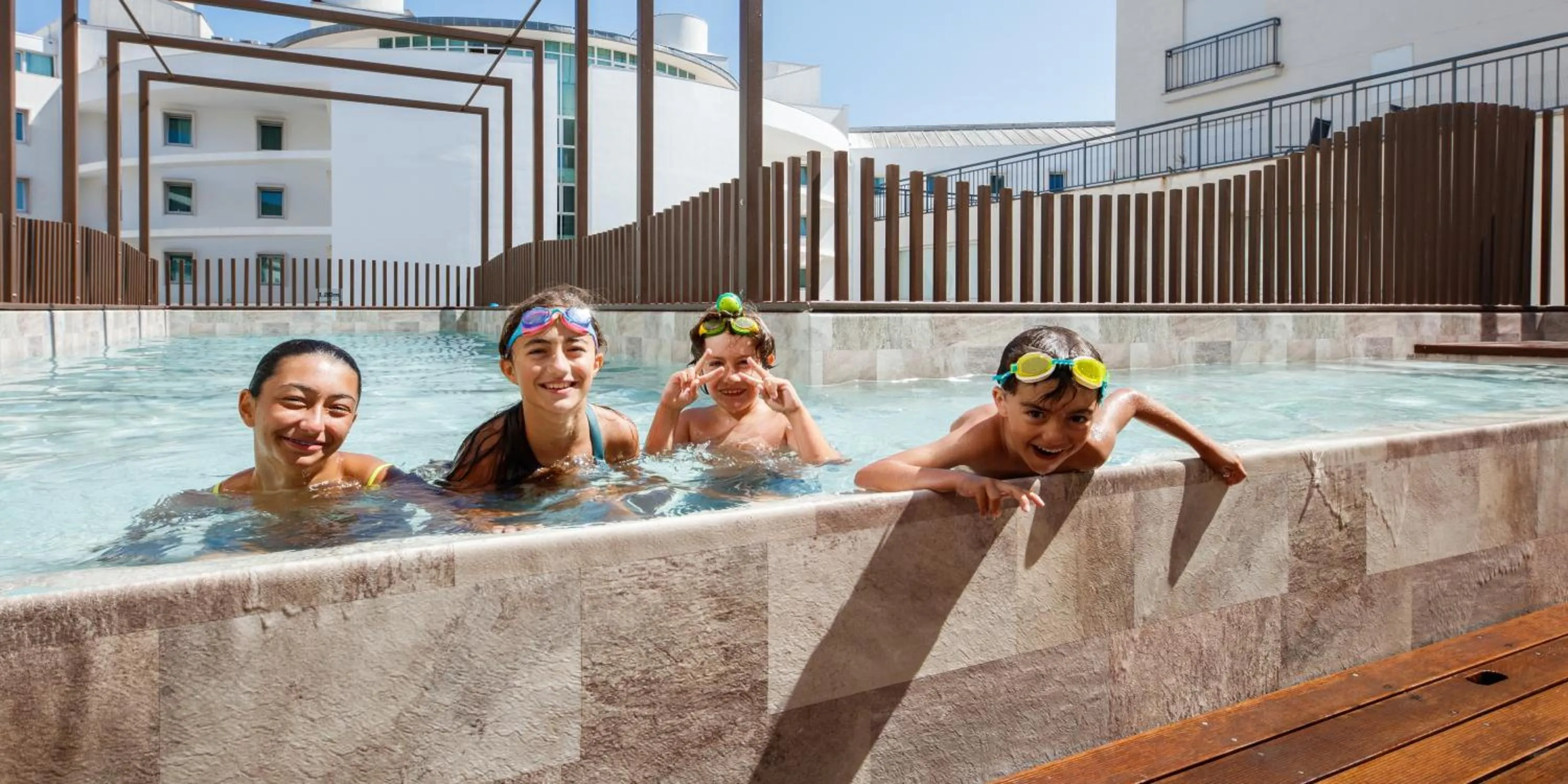 Swimming pool in Hotel Estrela De Fatima