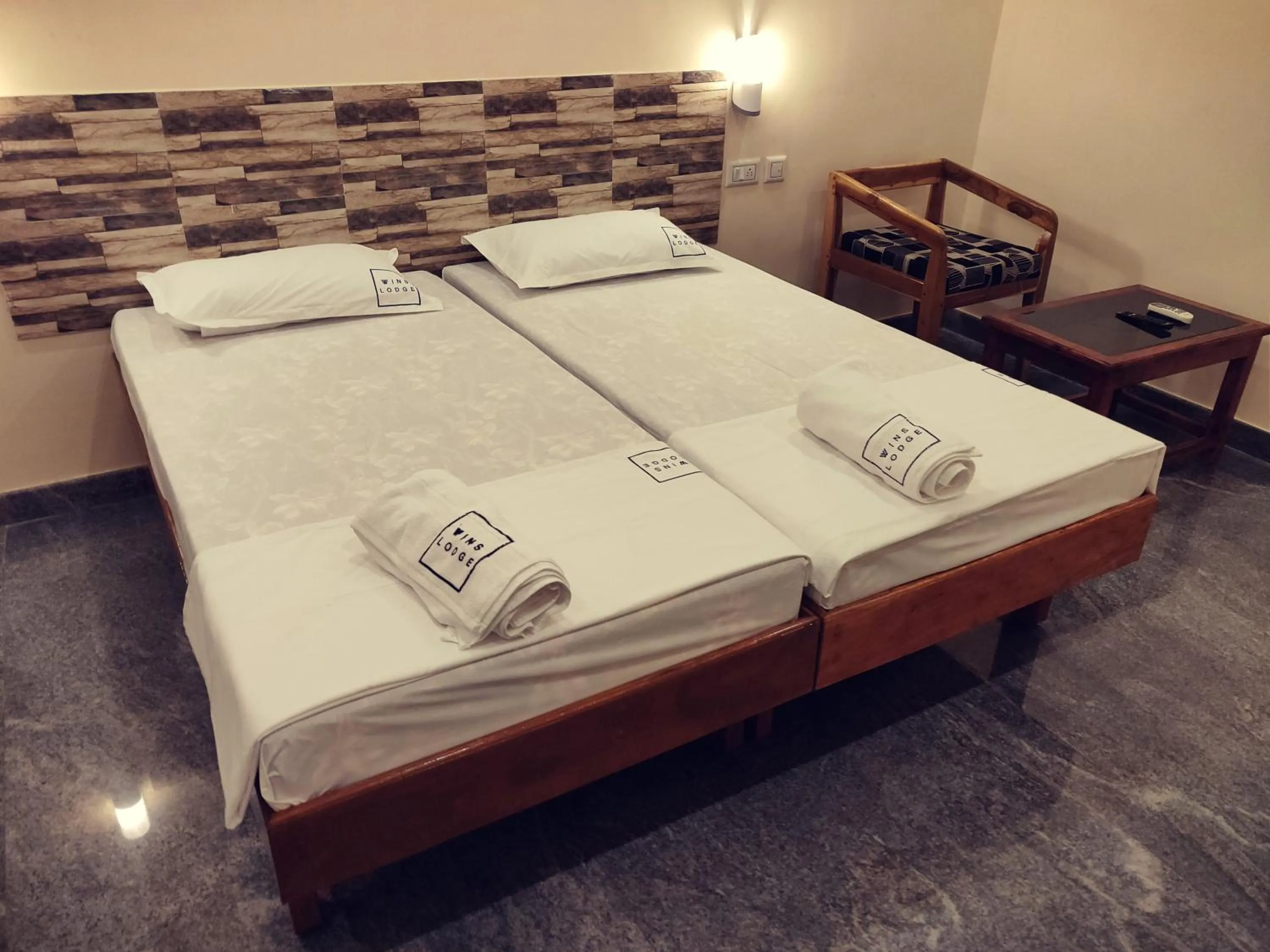 Bed in Hotel Wins