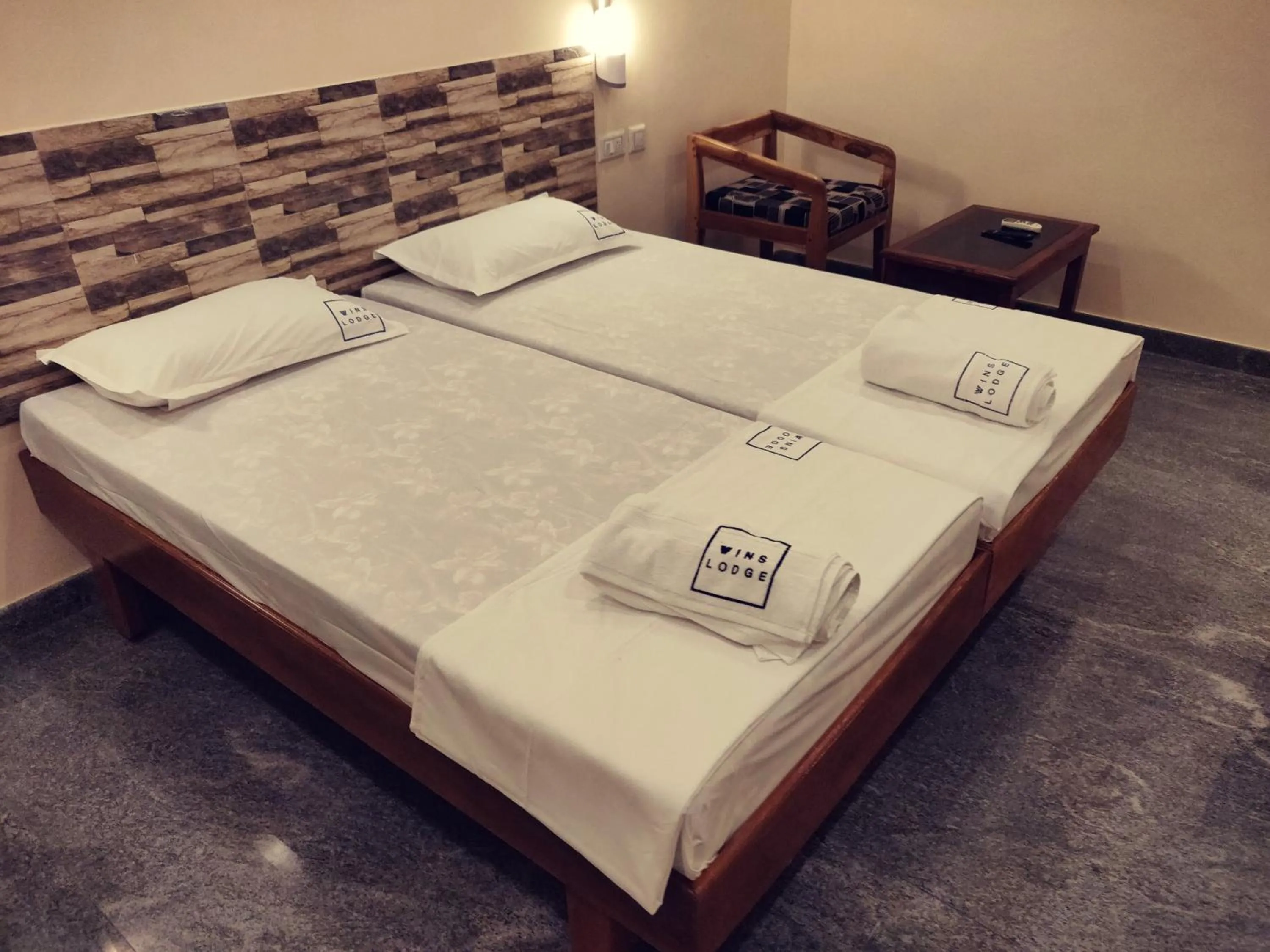 Bed in Hotel Wins