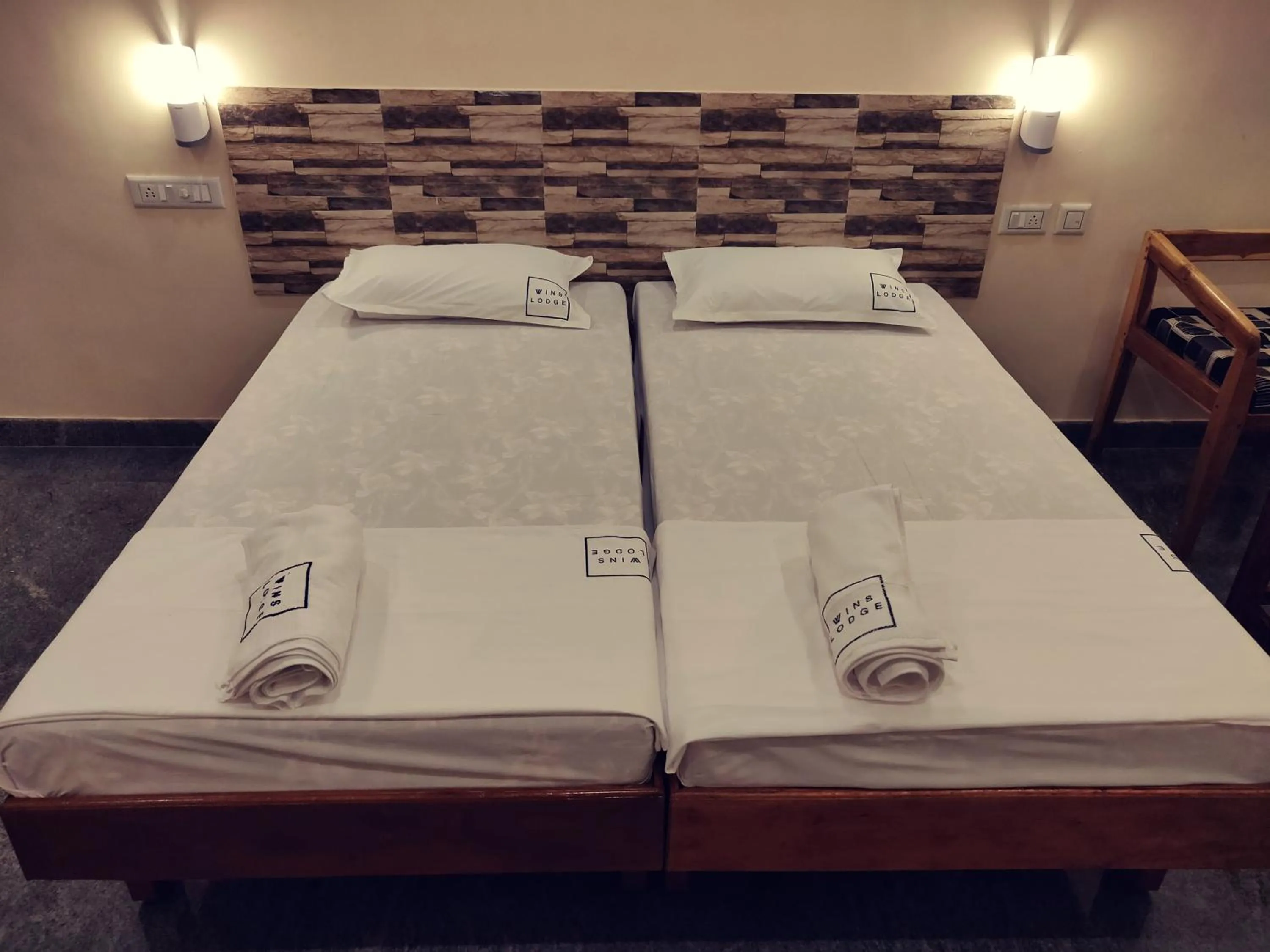 Bed in Hotel Wins