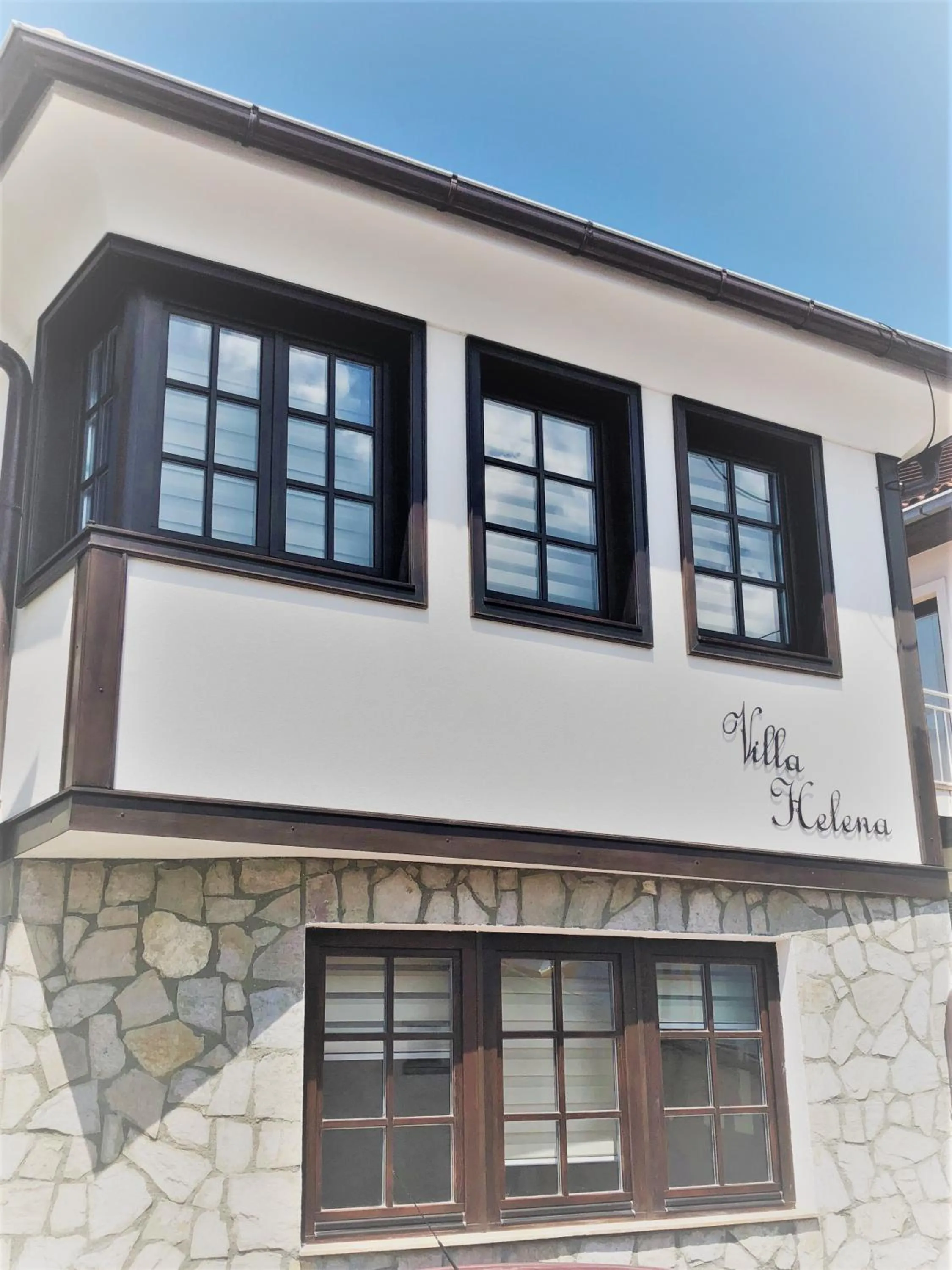 Property building in Villa Helena