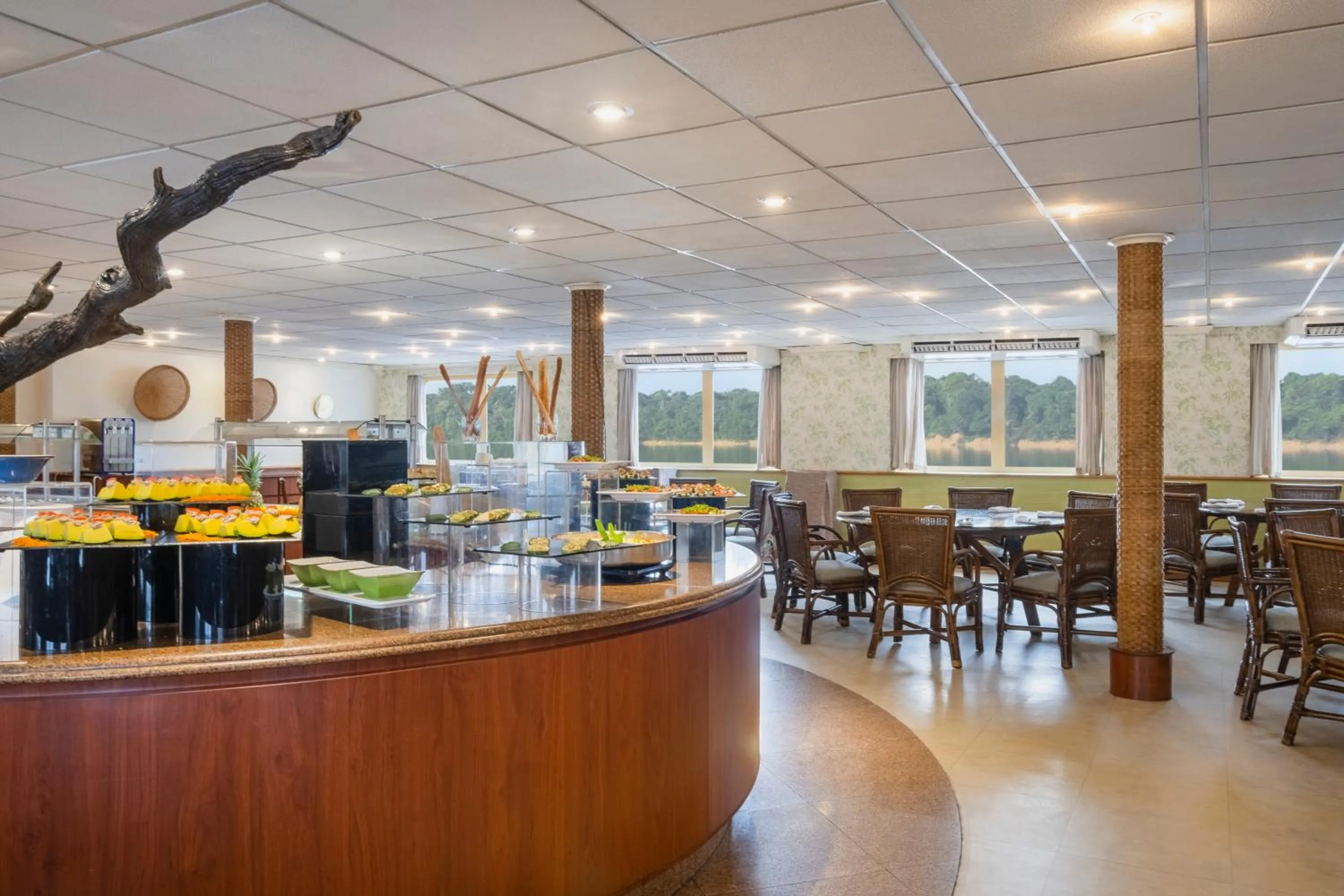 Restaurant/places to eat in Grand Amazon Expedition - All Inclusive