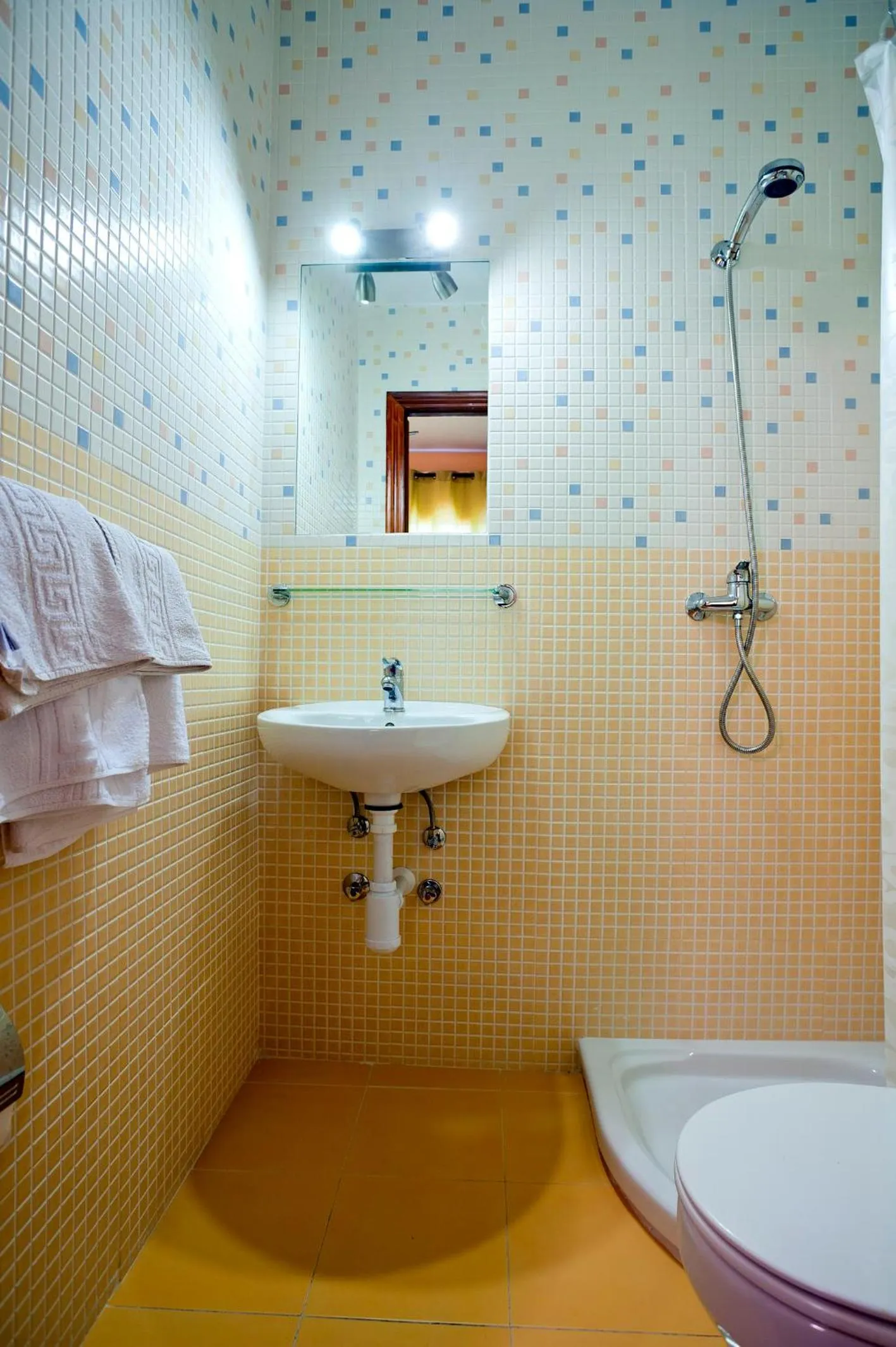 Bathroom in Hostal Rocamar