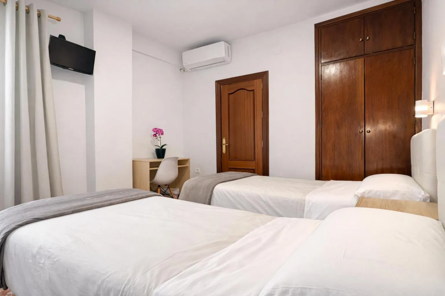 Bed in Pensión Rocamar