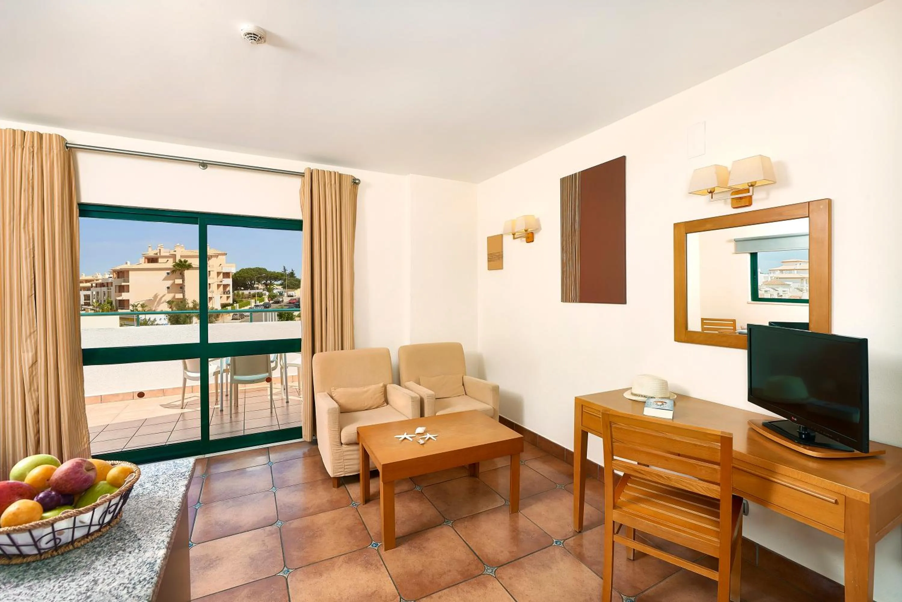 Balcony/Terrace in Oceanus Aparthotel