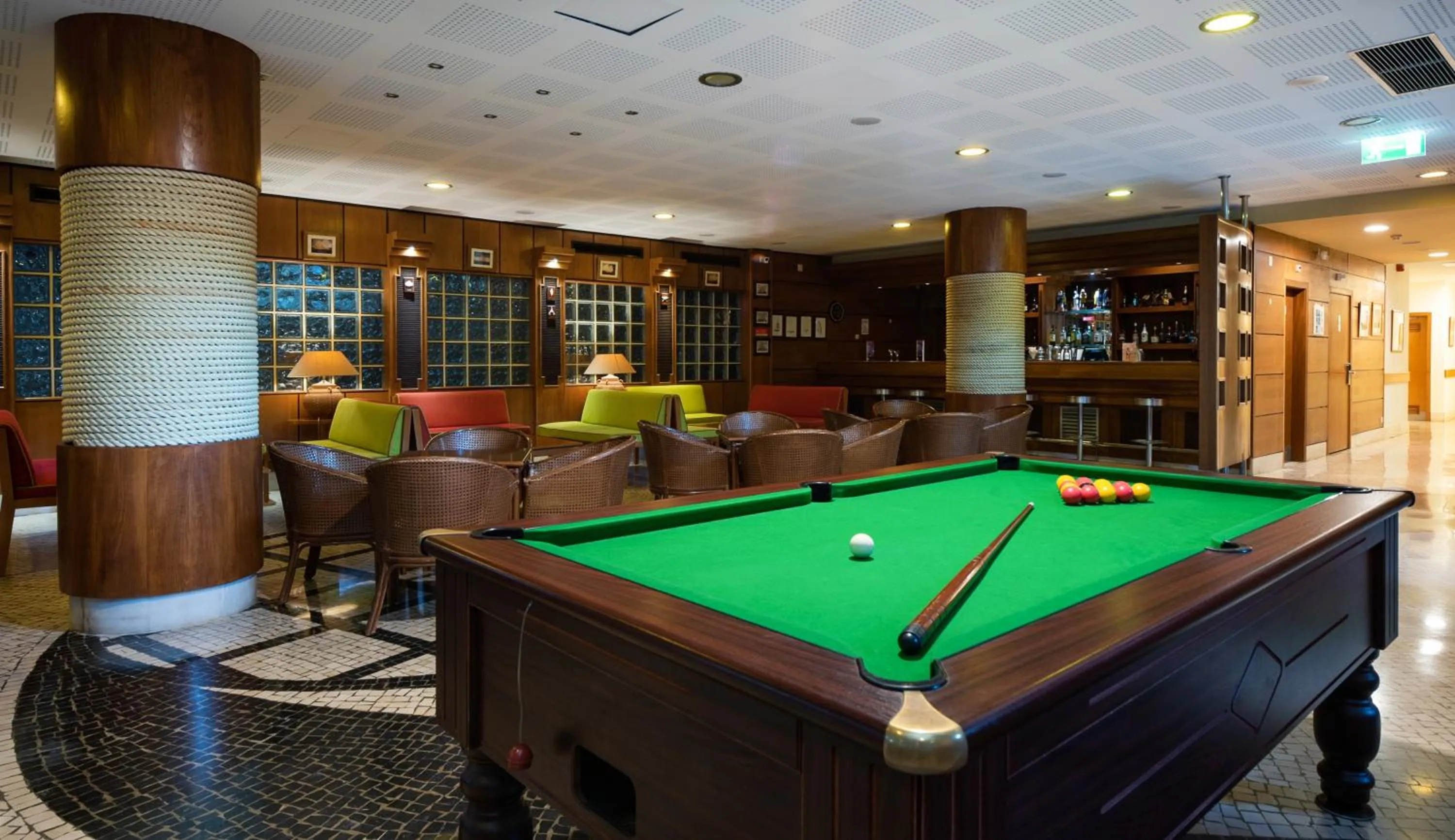 Lounge or bar in Oceanus Aparthotel