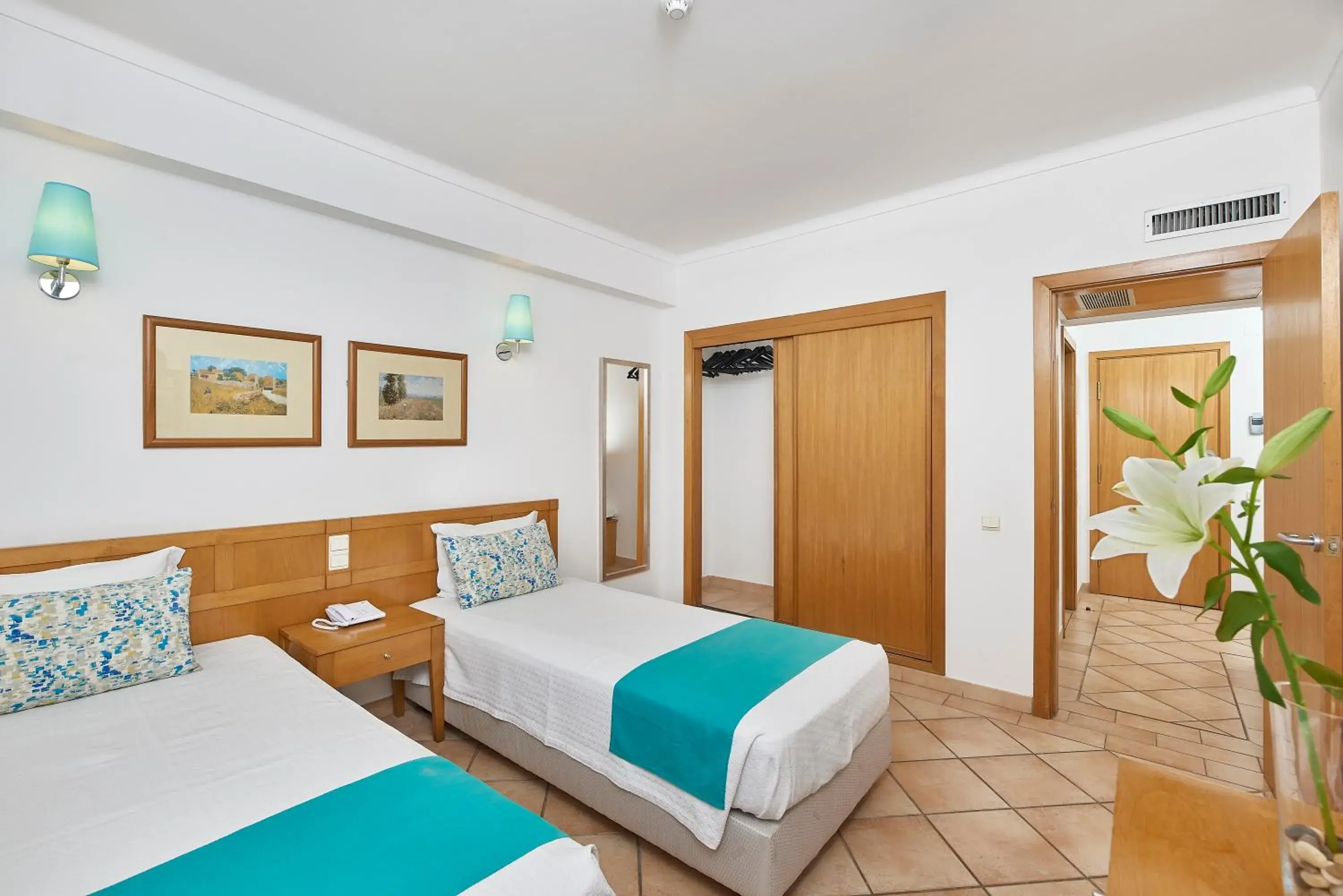 Bed in Oceanus Aparthotel Bed in Oceanus Aparthotel