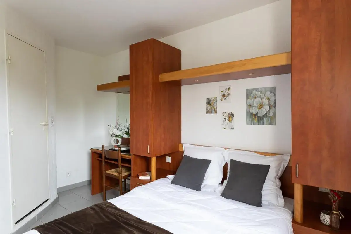 Photo of the whole room in Appart Hotel Corte HR Photo of the whole room in Appart Hotel Corte HR