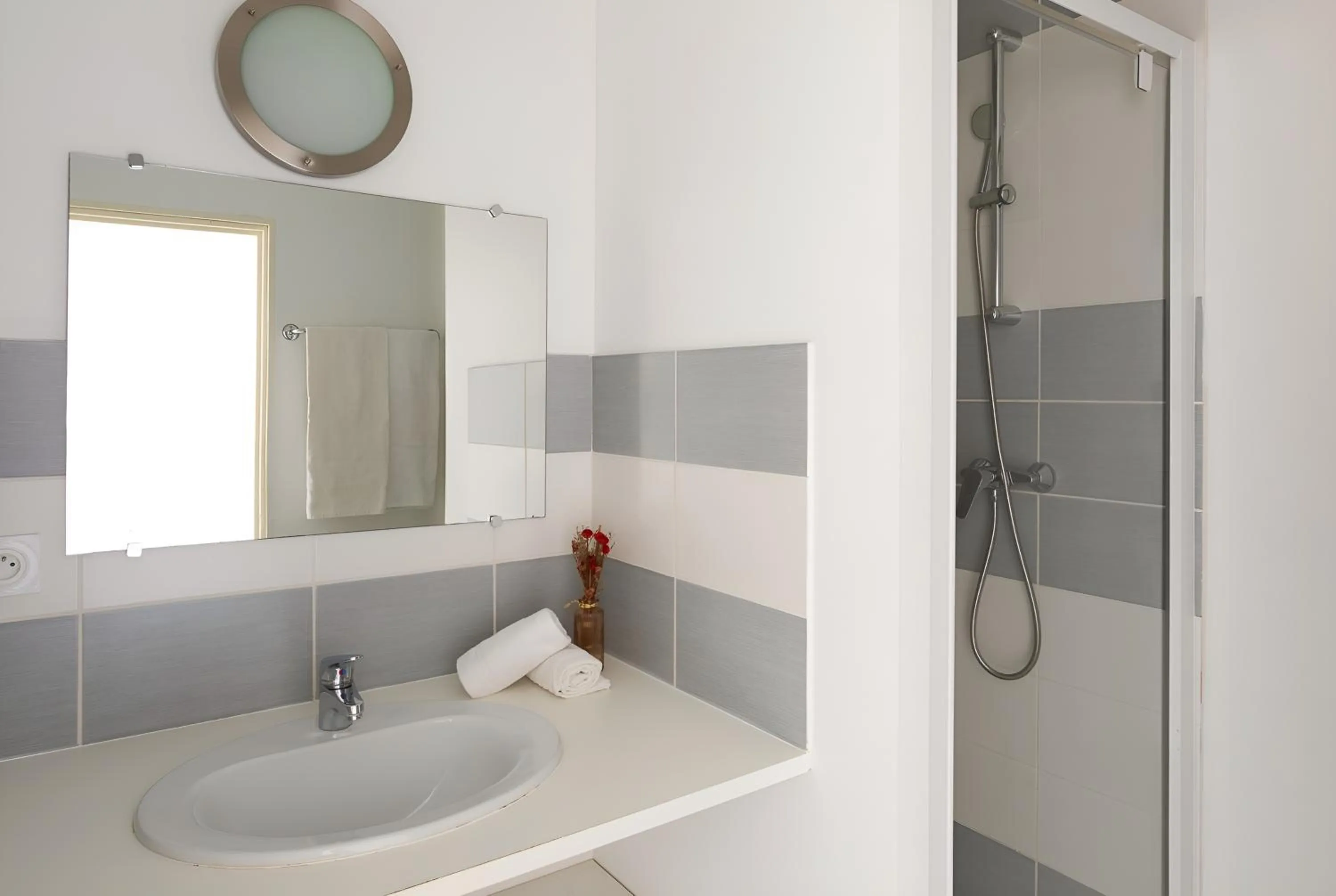 Bathroom in Appart Hotel Corte HR