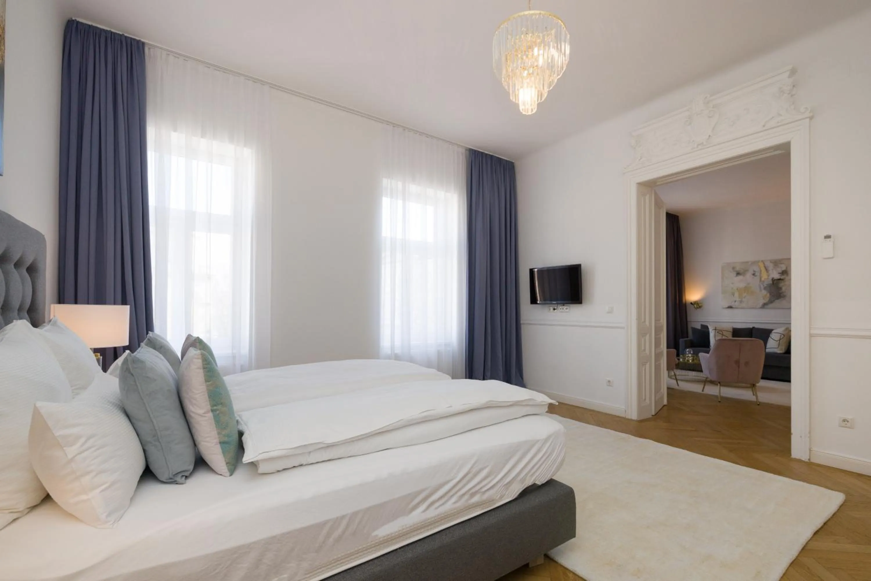 Bed in RAFAEL KAISER - Premium Apartments - Contactless Check-In