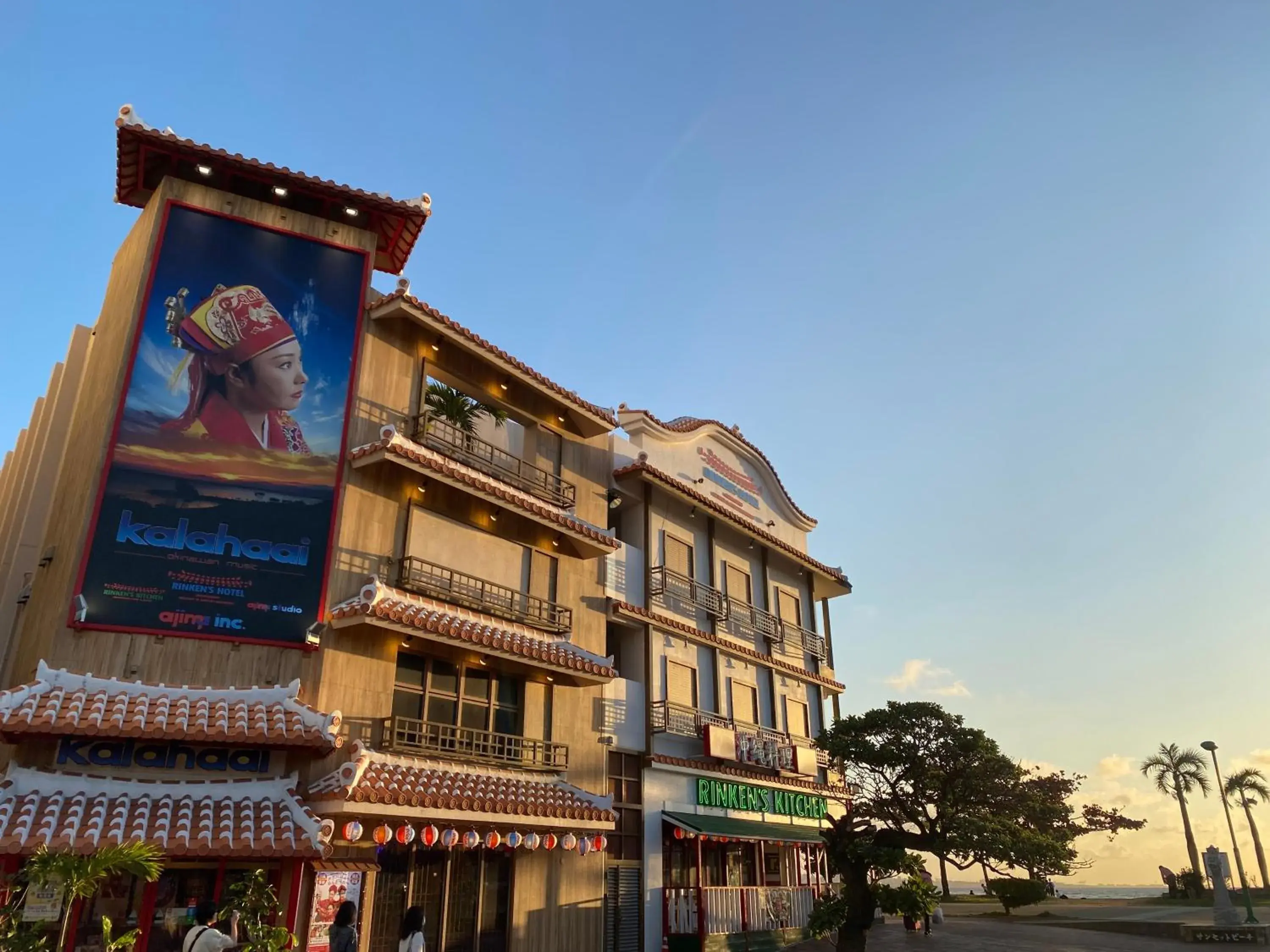 Property building in Sunset Beach Hotel Property building in Sunset Beach Hotel