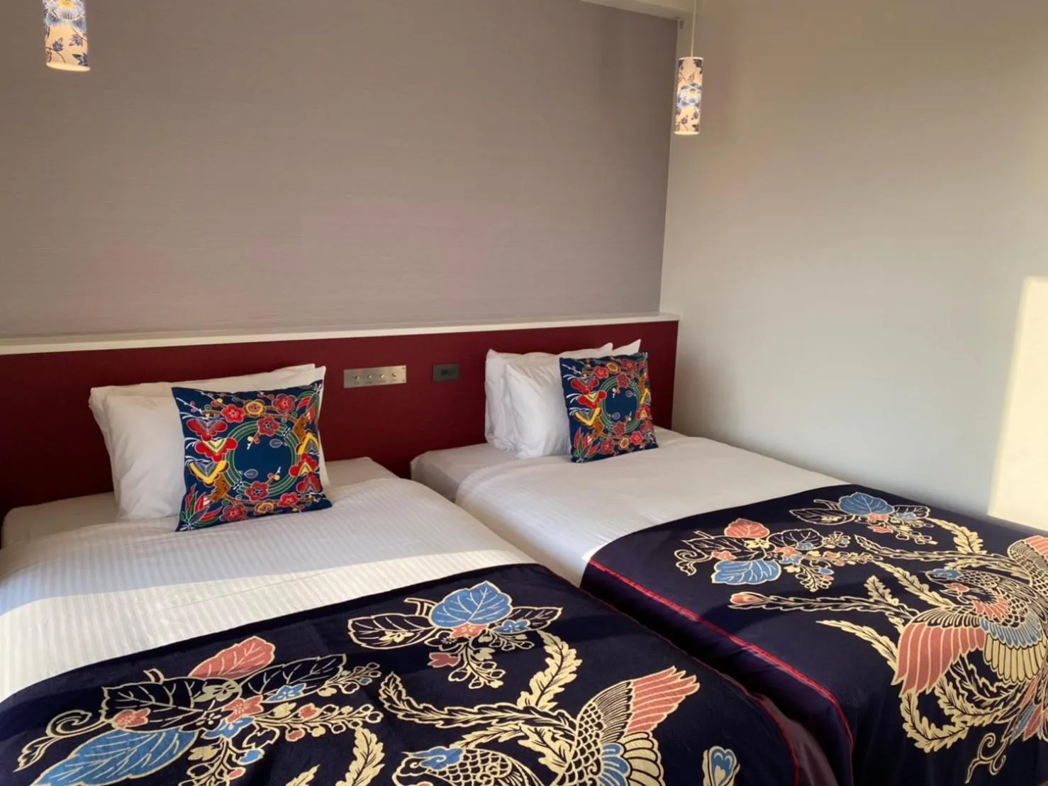 Bed in Sunset Beach Hotel