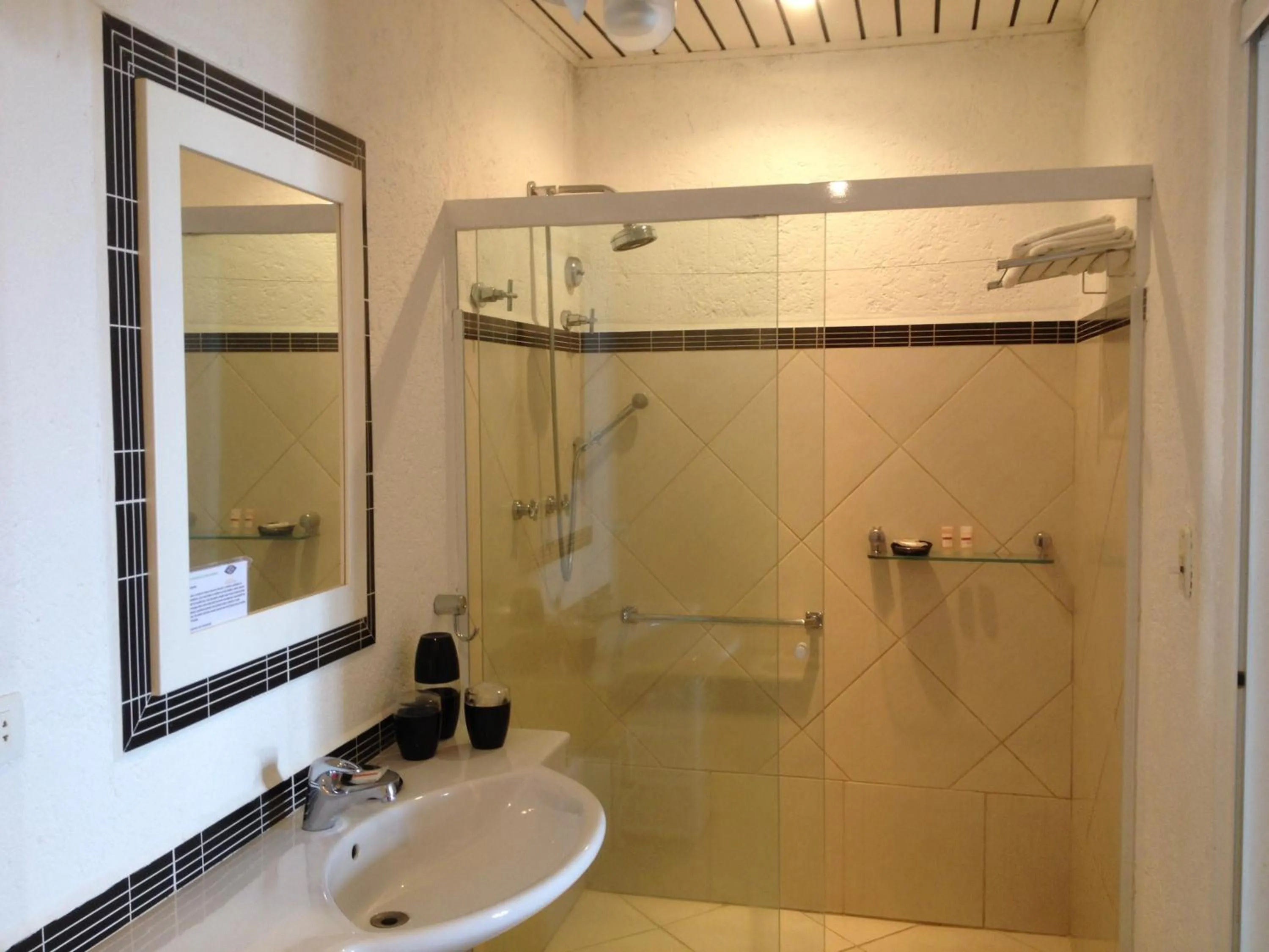 Bathroom in Pousada Singuitta - Ilhabela