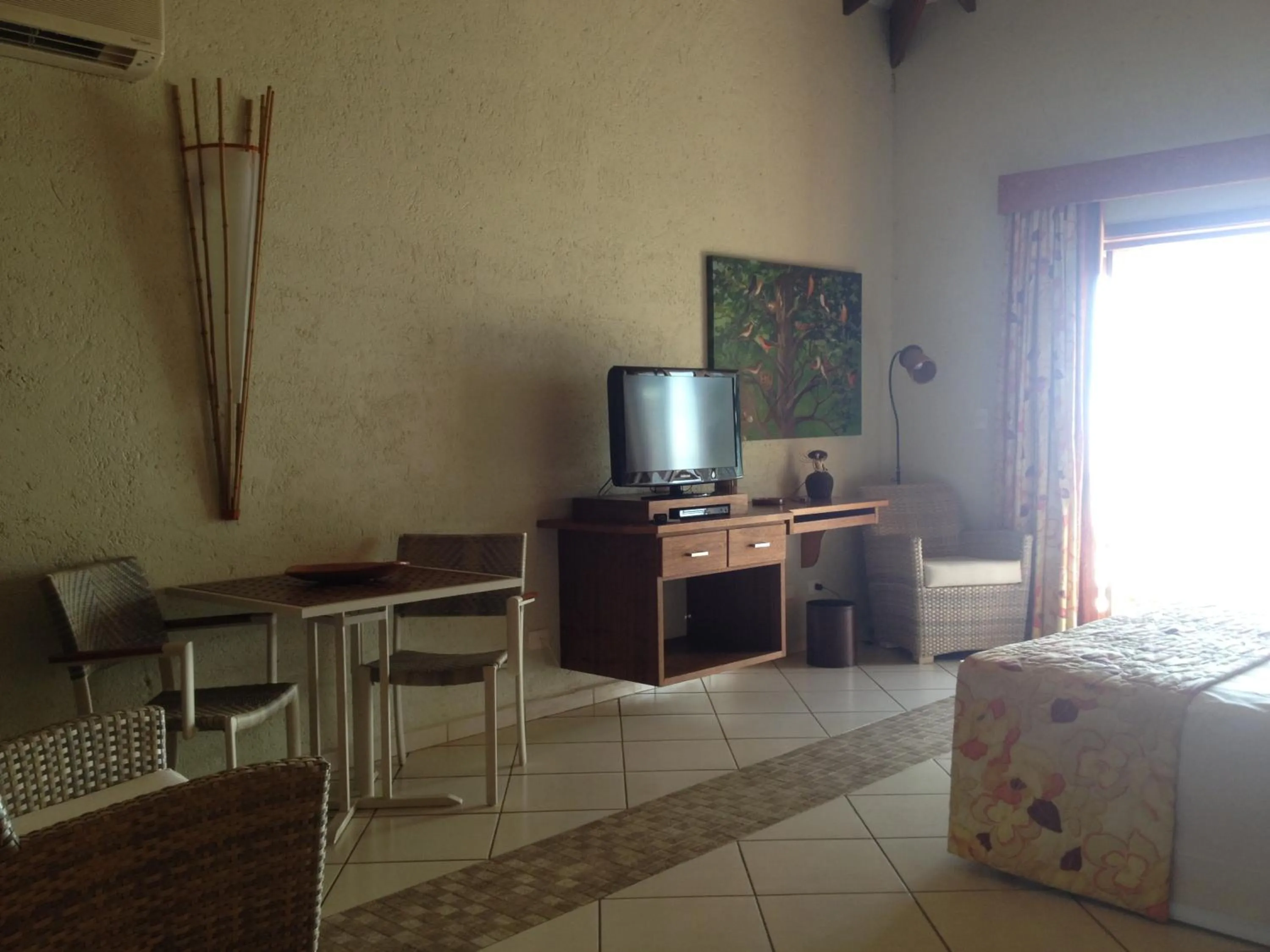 Photo of the whole room in Pousada Singuitta - Ilhabela
