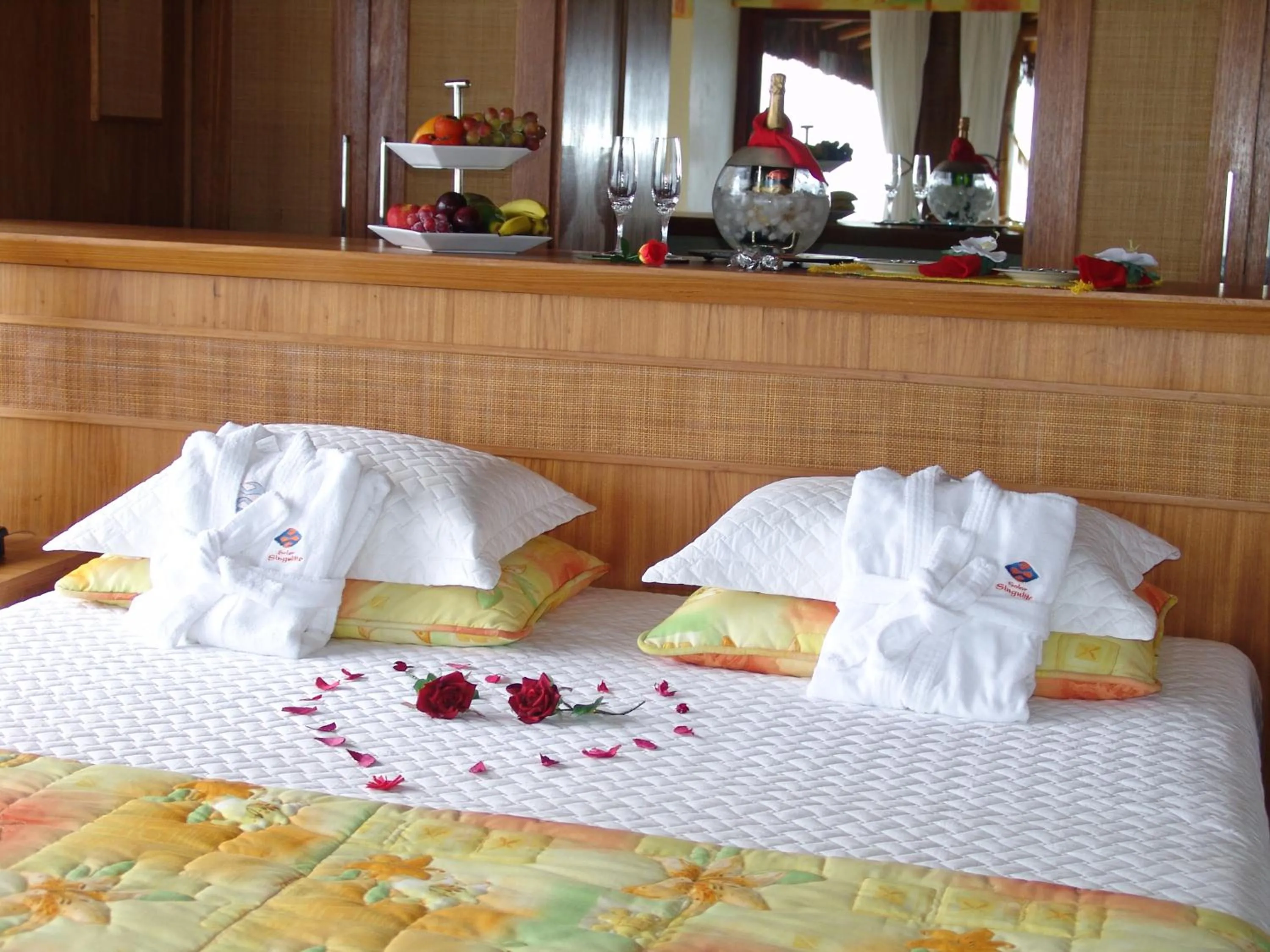 Decorative detail, Bed in Pousada Singuitta - Ilhabela