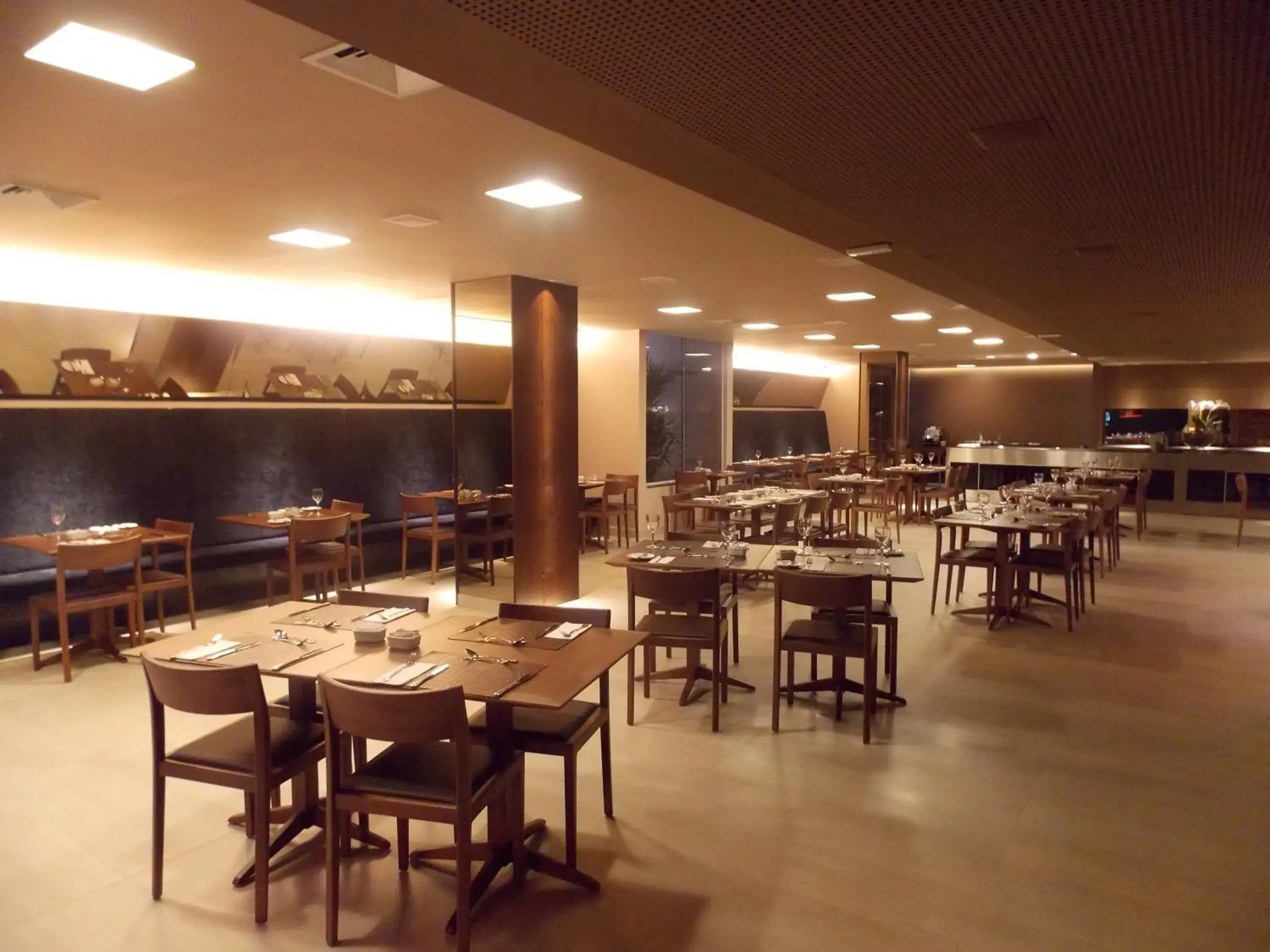 Restaurant/places to eat in Denali Hotel Restaurant/places to eat in Denali Hotel