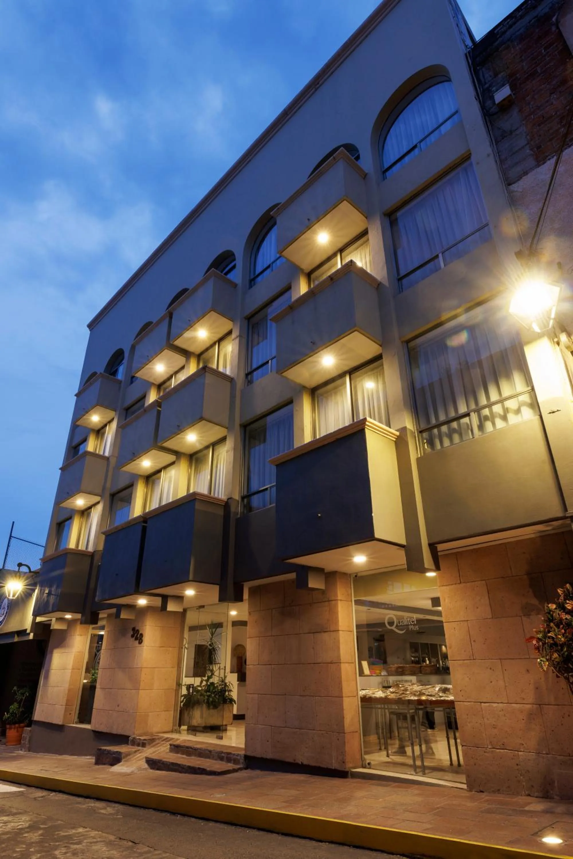 Property building in Hotel Qualitel Plus