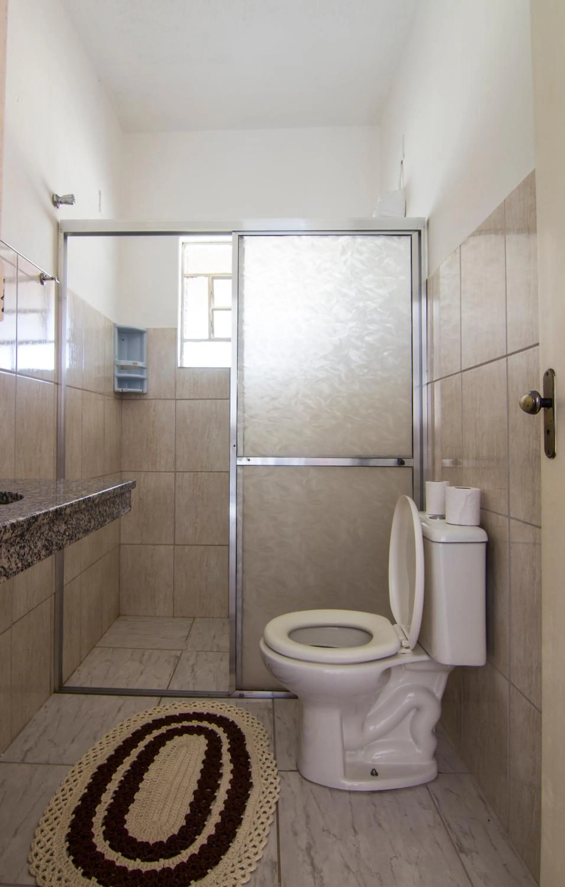 Toilet in Hotel Marina Clube de Pesca