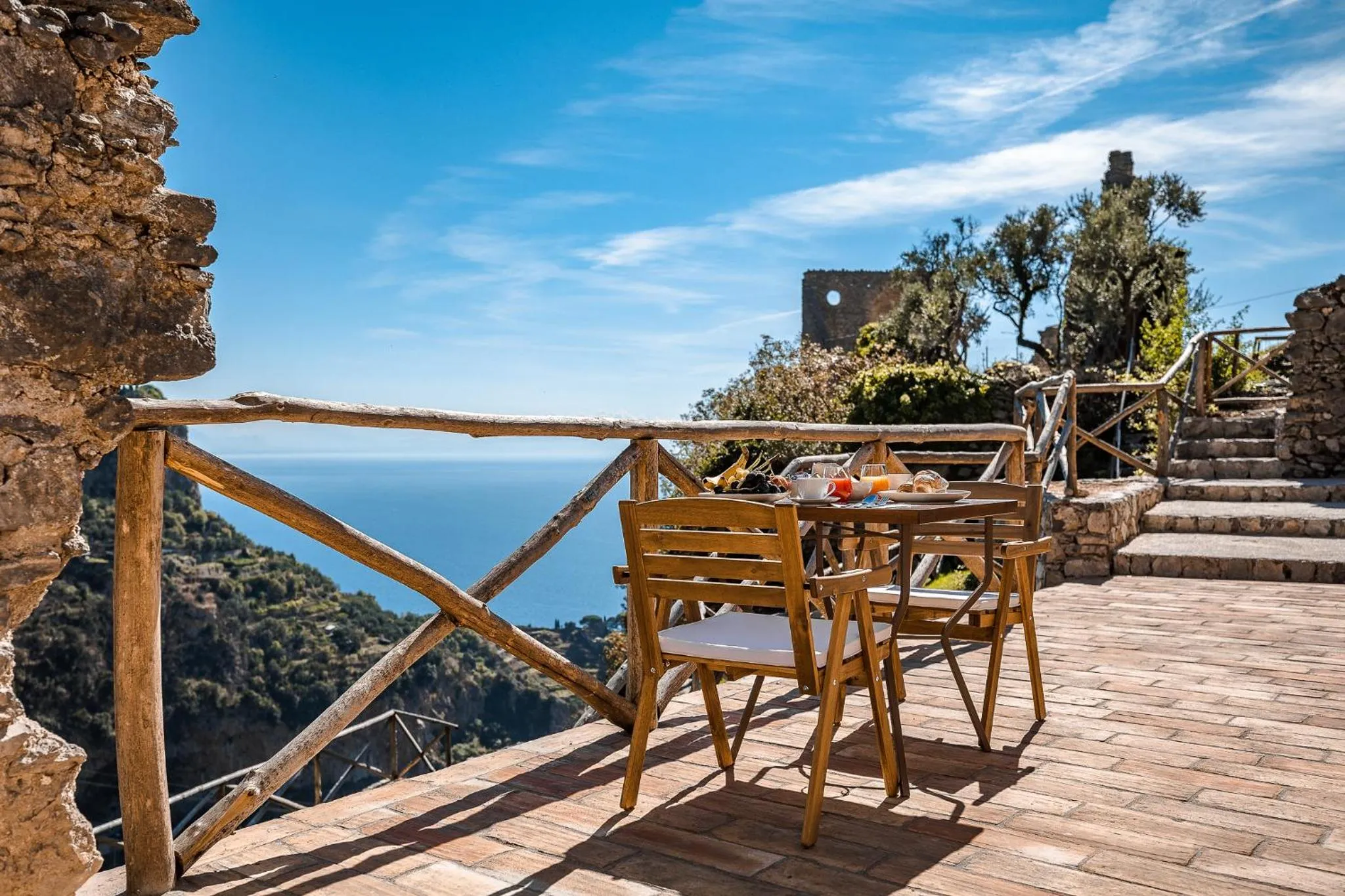 Breakfast in Villa Amì