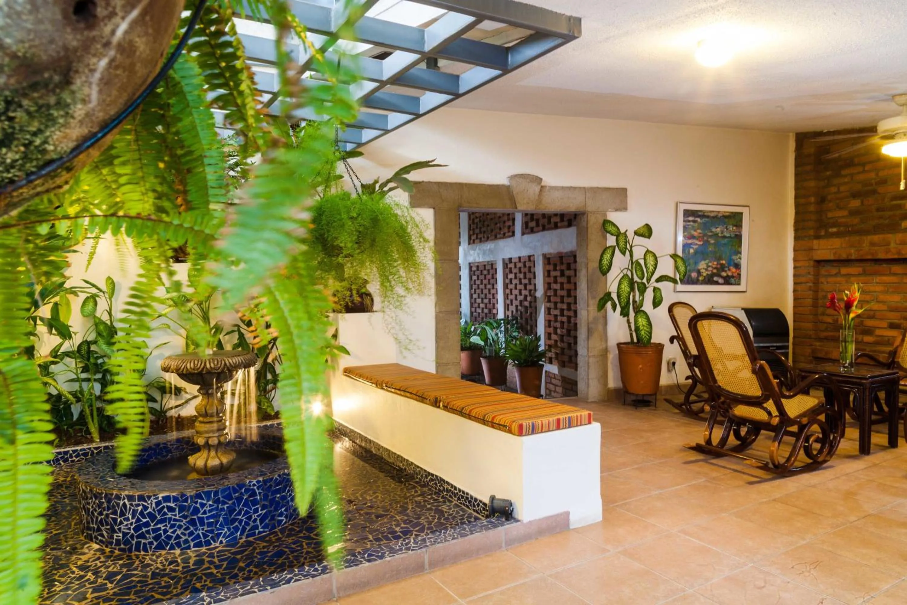 Decorative detail in Hotel El Almendro