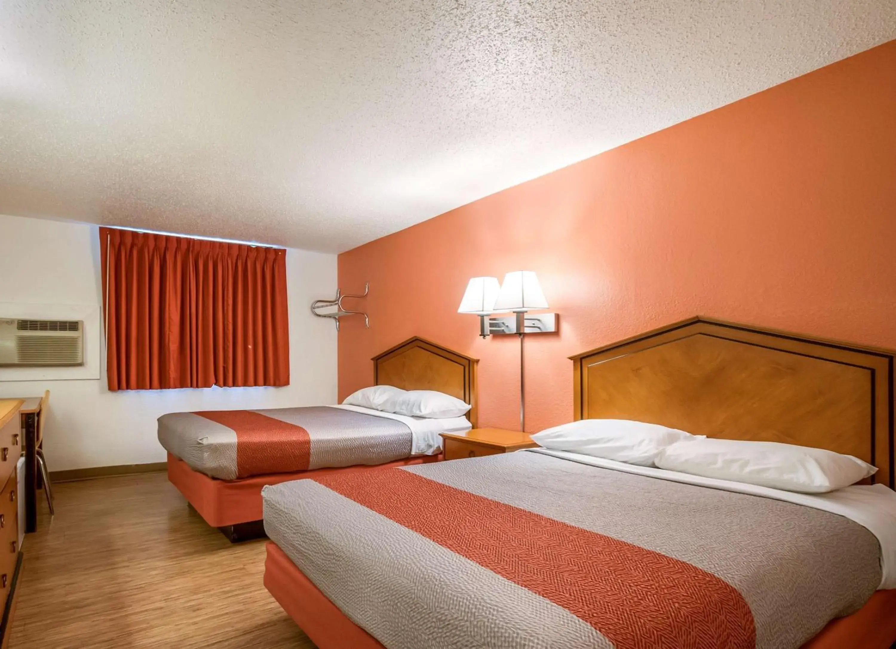 Bedroom, Bed in Motel 6-Albert Lea, MN Bedroom, Bed in Motel 6-Albert Lea, MN