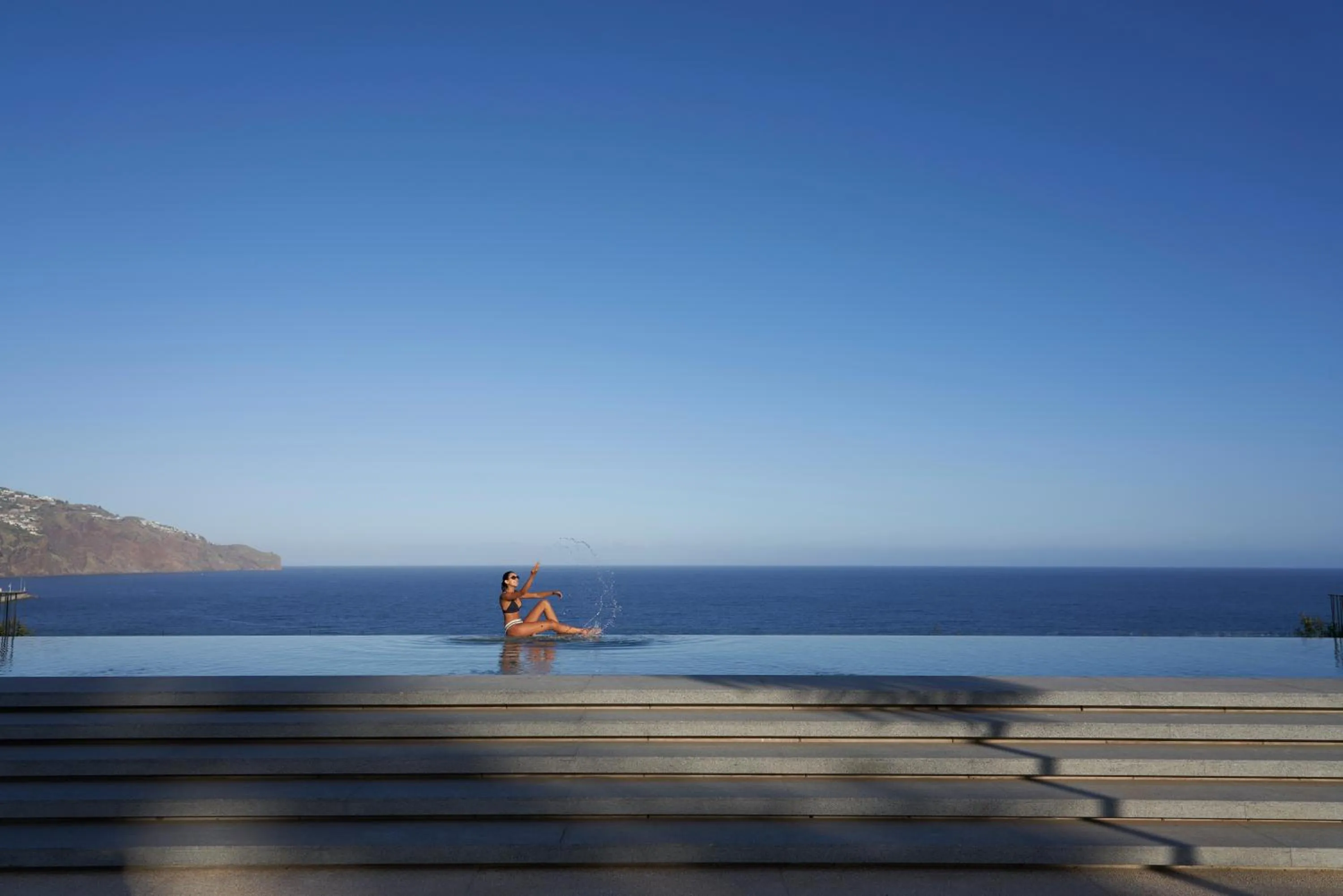 Swimming pool in Les Suites at The Cliff Bay - PortoBay
