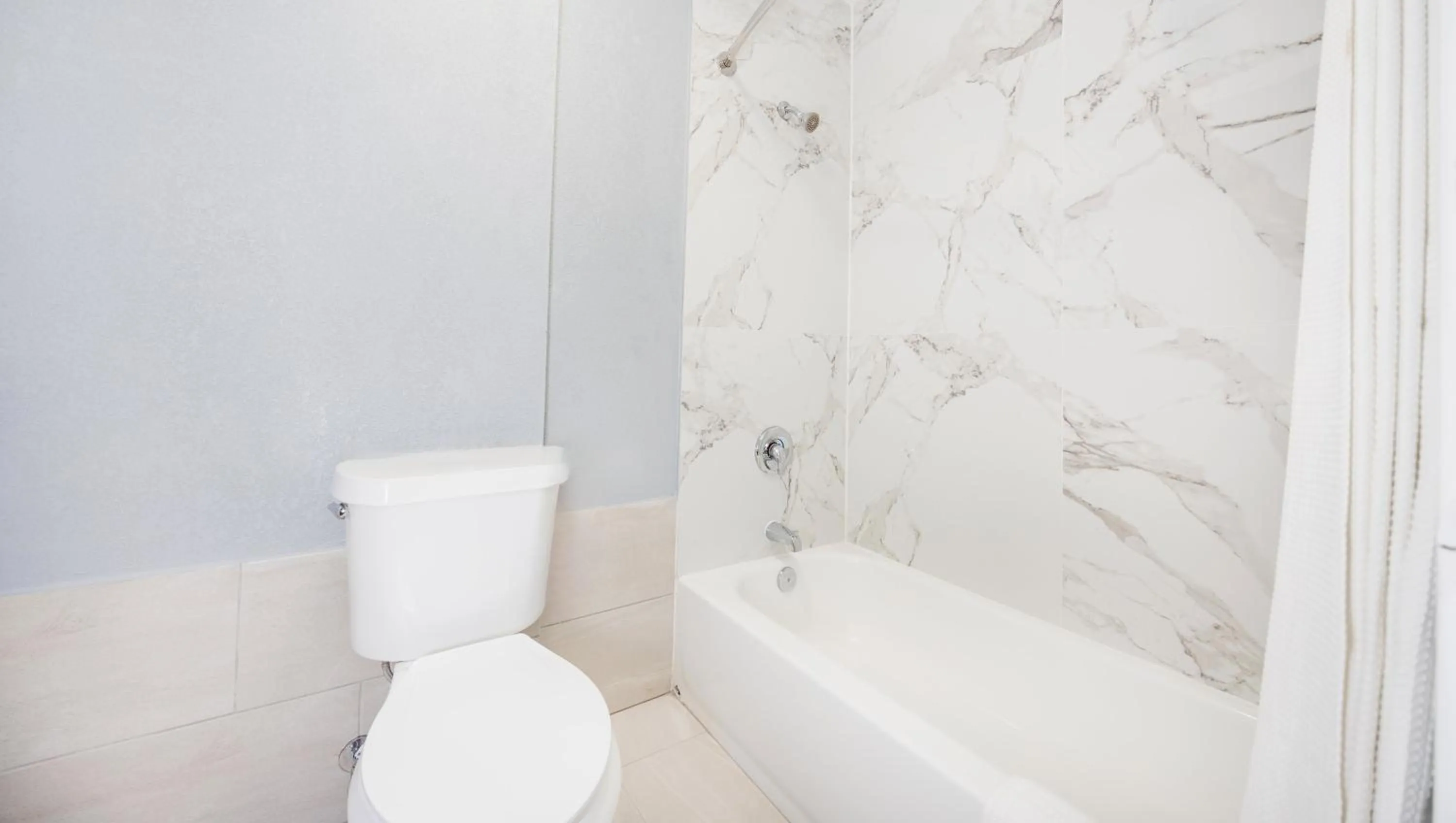 Bathroom in Executive Inn Hondo