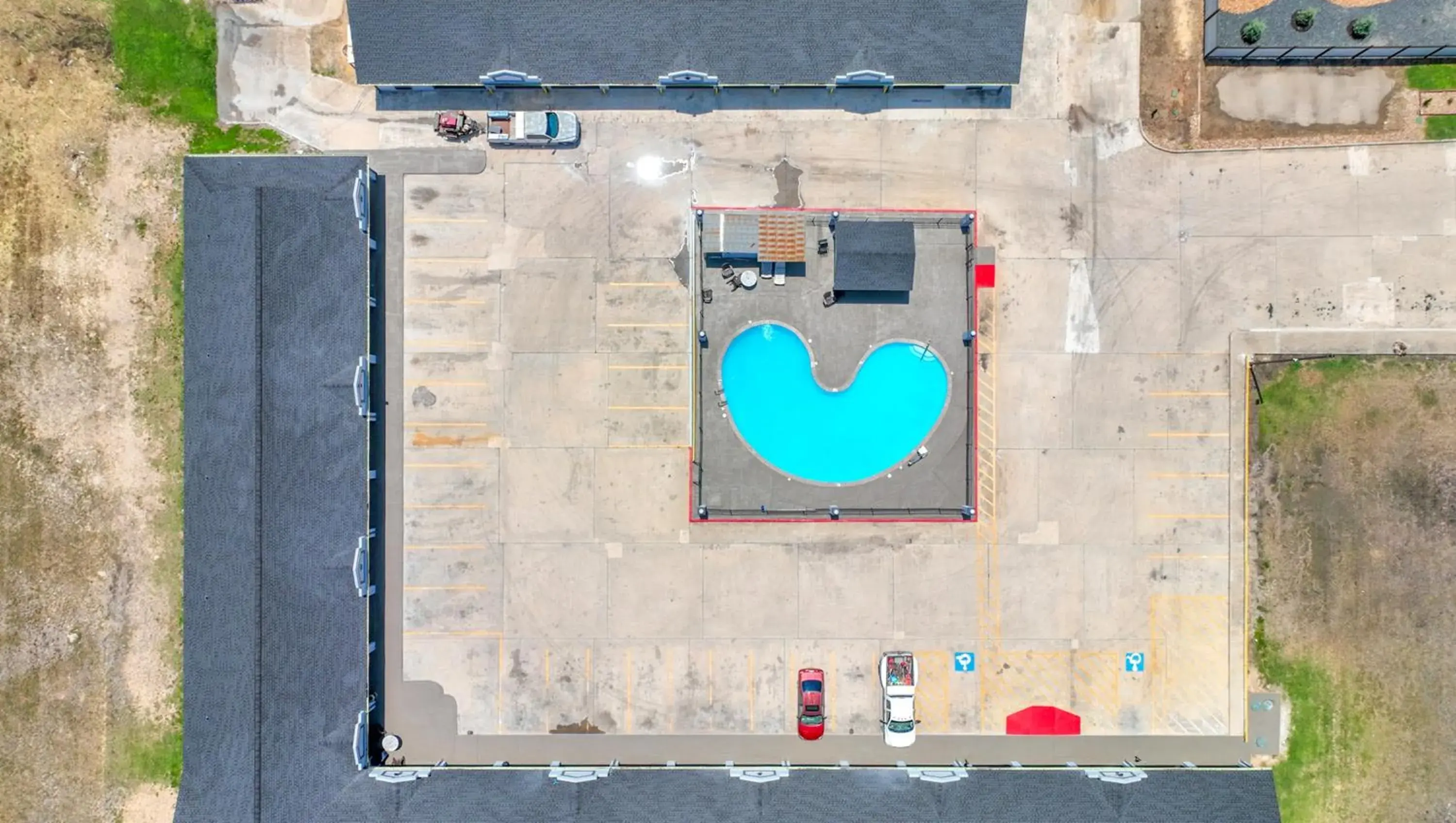 Property building in Executive Inn Hondo Property building in Executive Inn Hondo