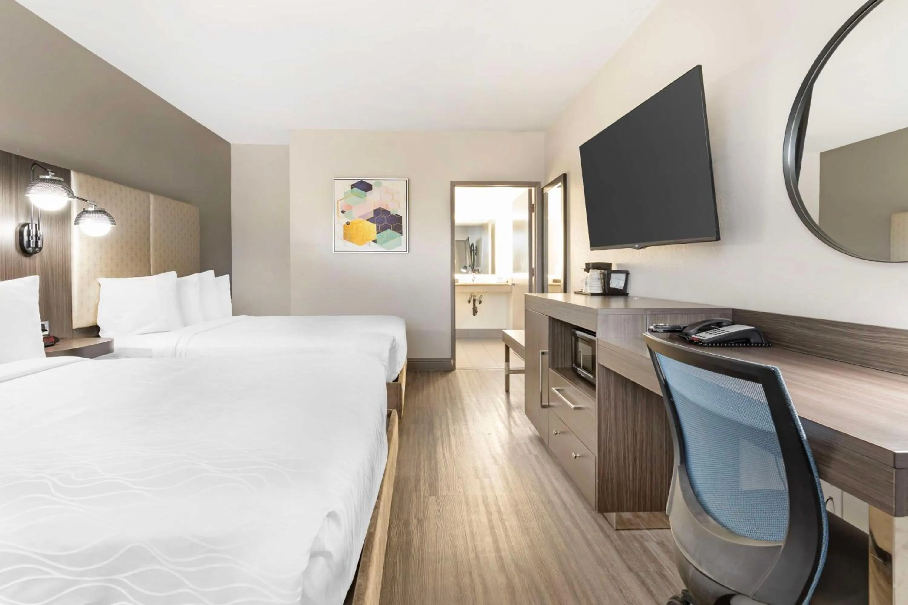 Bedroom, Bed in Best Western Marina State Beach