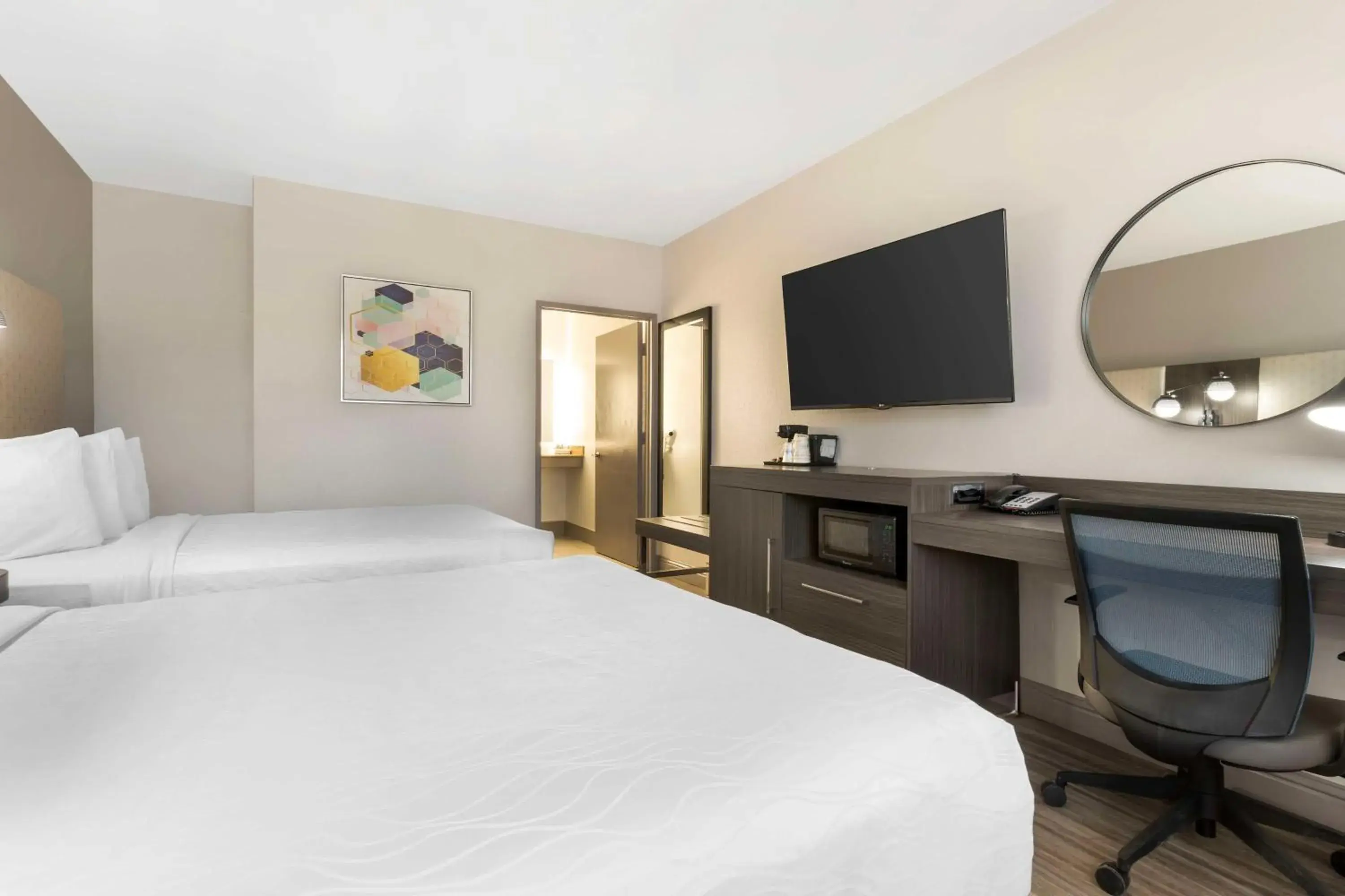 Bedroom, Bed in Best Western Marina State Beach Bedroom, Bed in Best Western Marina State Beach