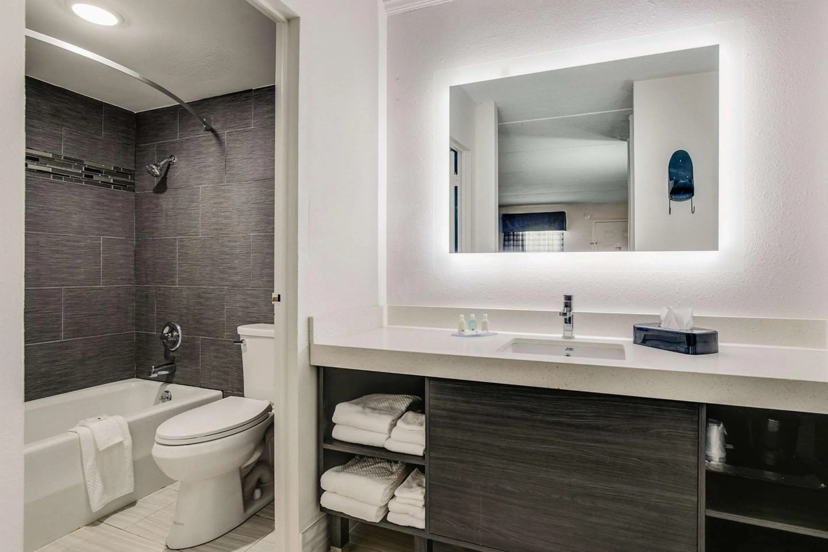 Bedroom in Quality Inn Elberton