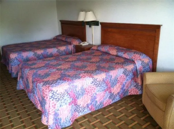 Bed in Quality Inn Elberton