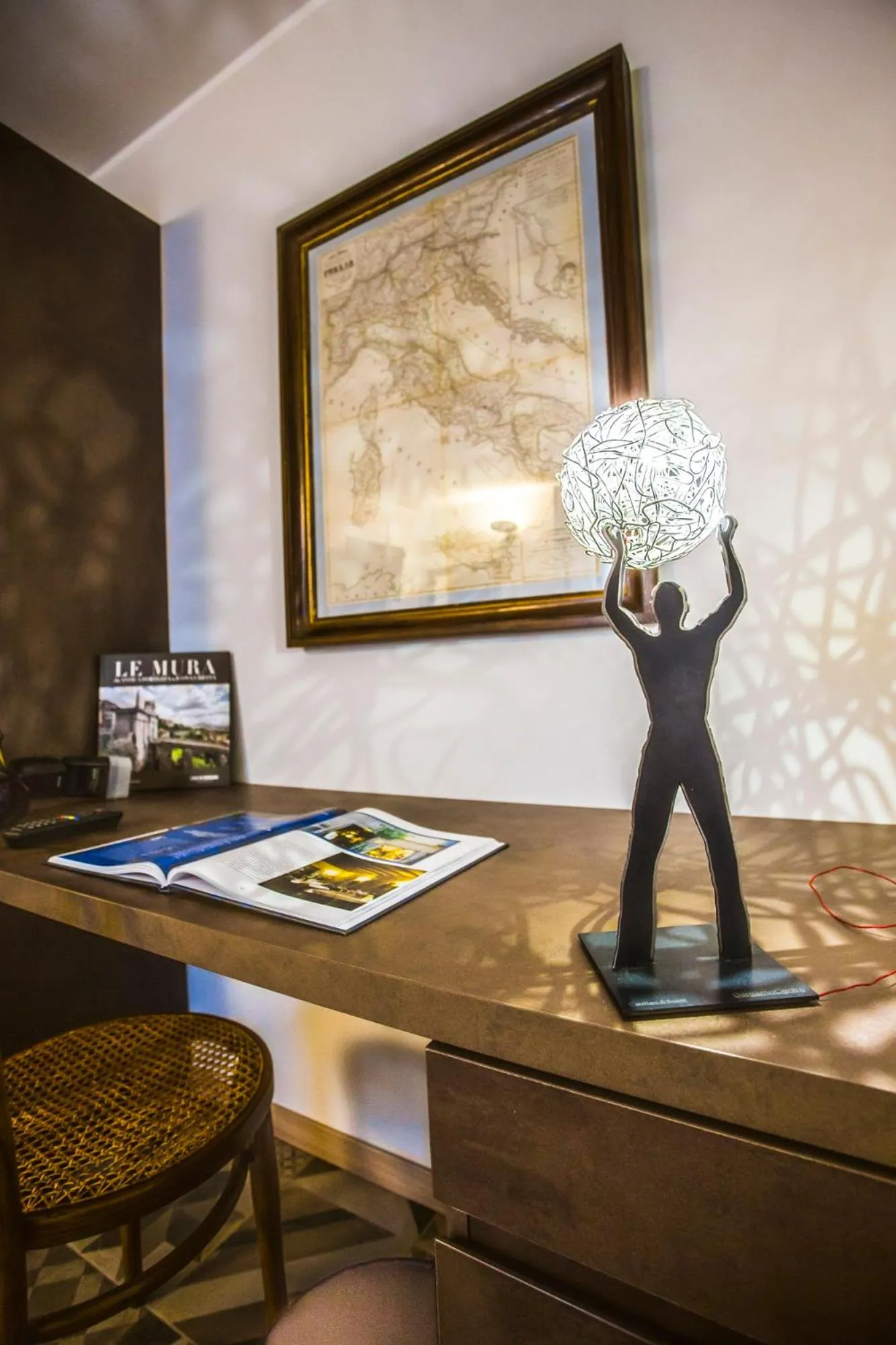 Decorative detail in Locanda Mimmo