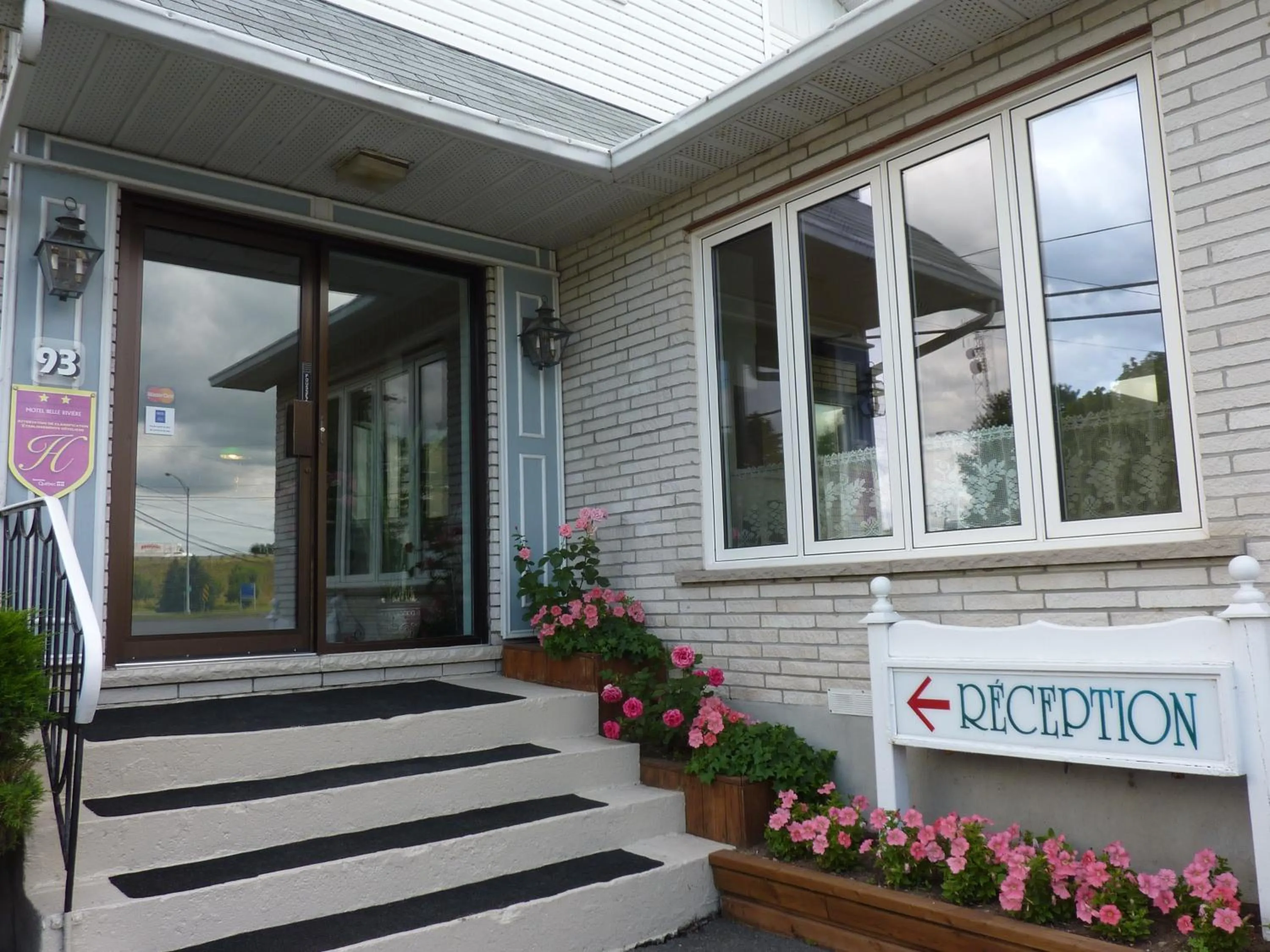 Facade/entrance in Motel Belle Riviere