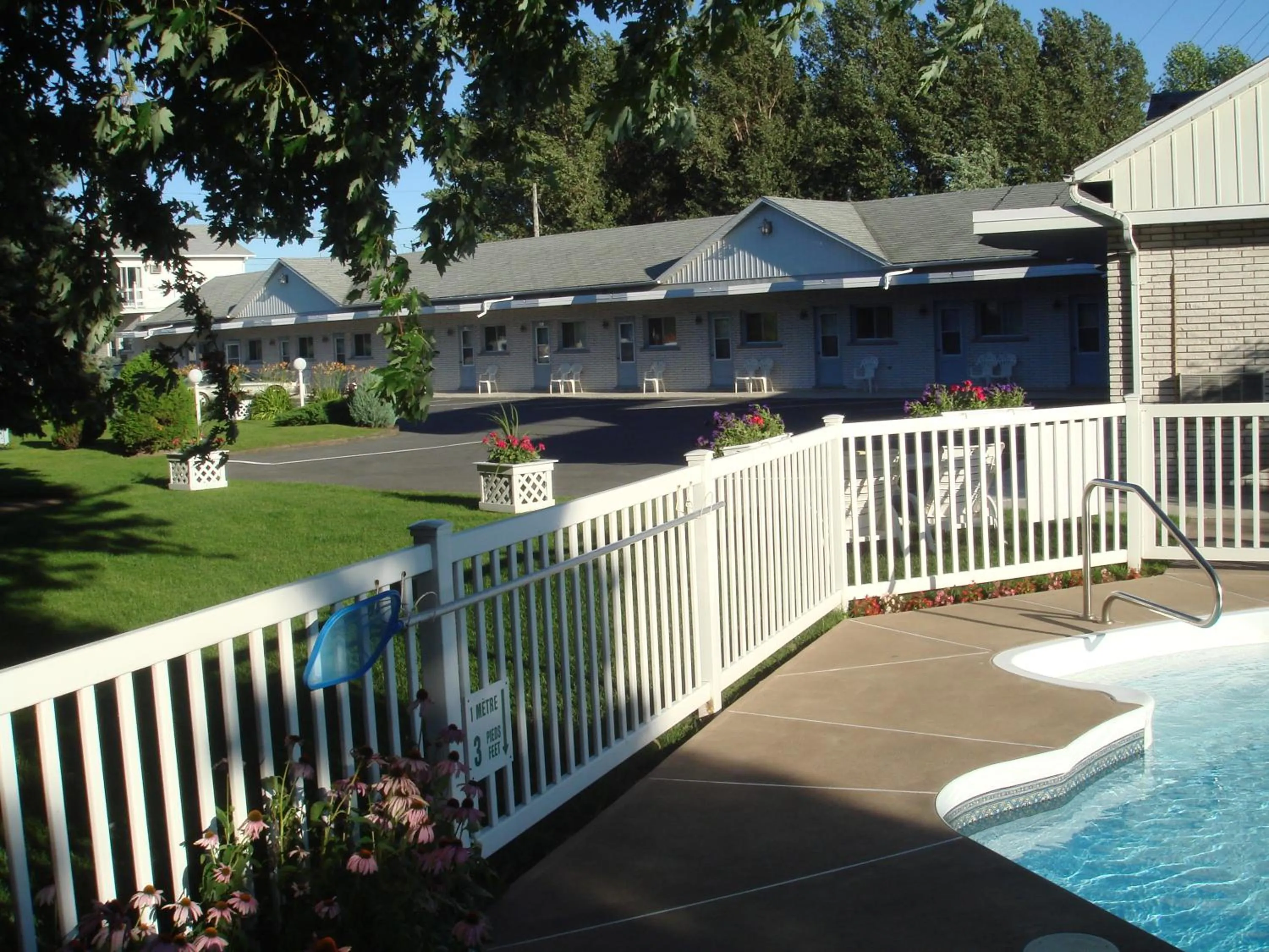 Facade/entrance in Motel Belle Riviere