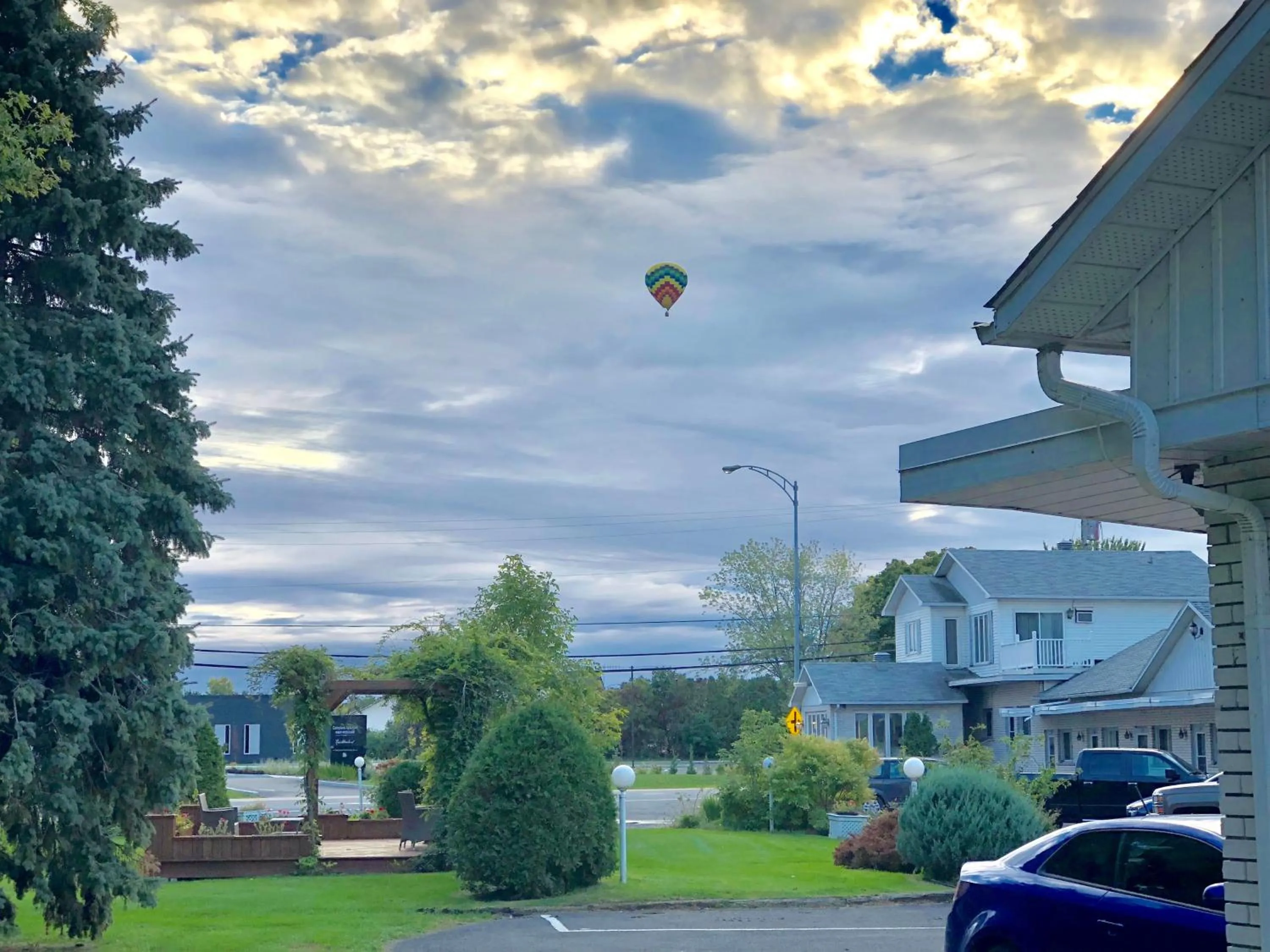 Garden in Motel Belle Riviere