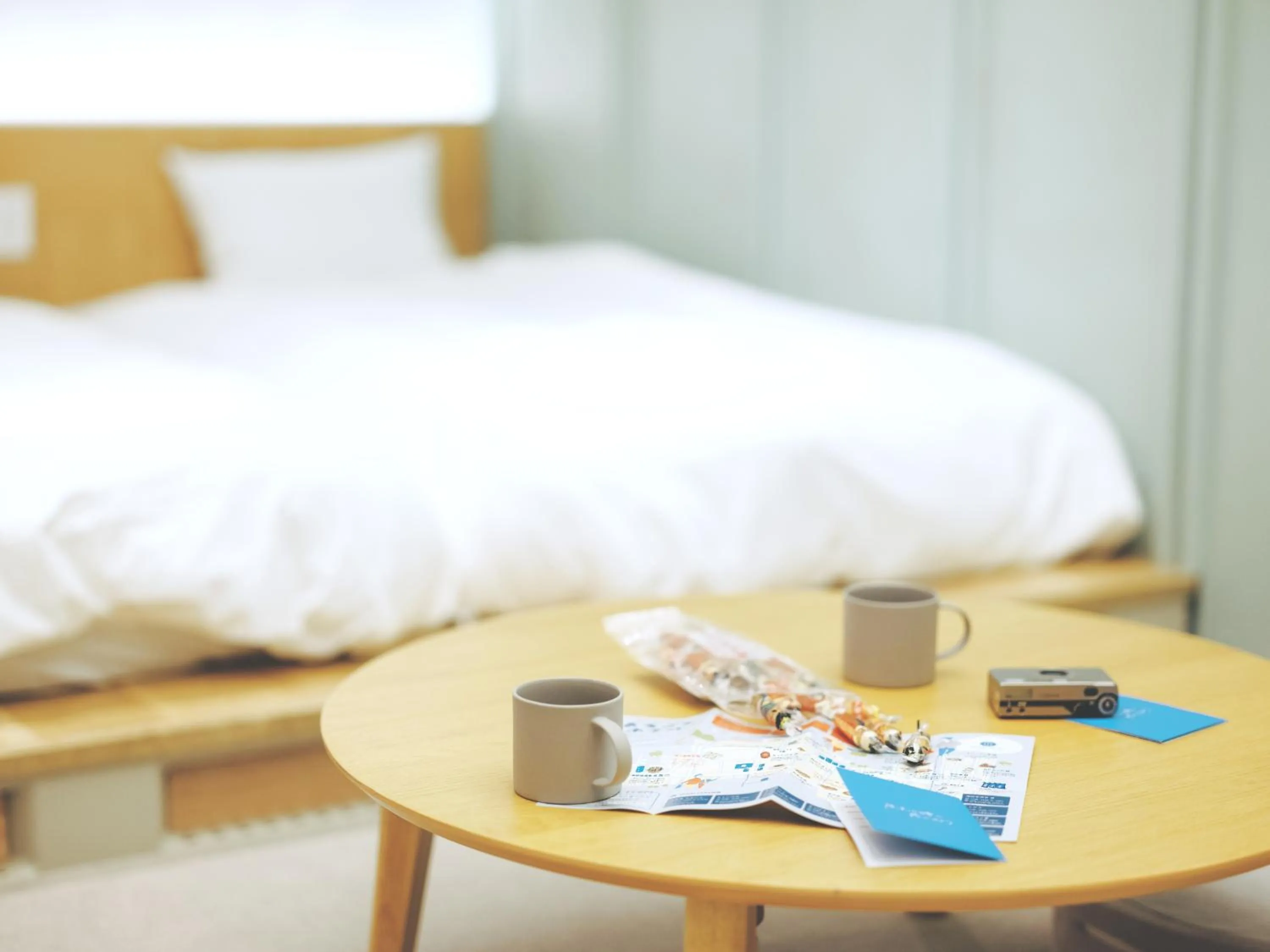 Bedroom, Bed in SEKAI HOTEL Deep Osaka Experience